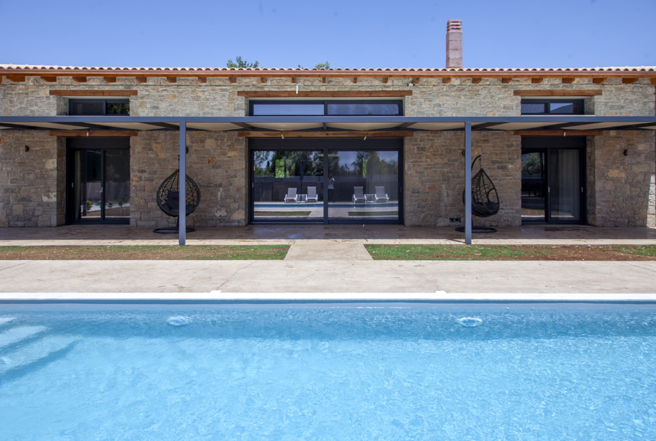 Property Image 1 - VILLA OLIA