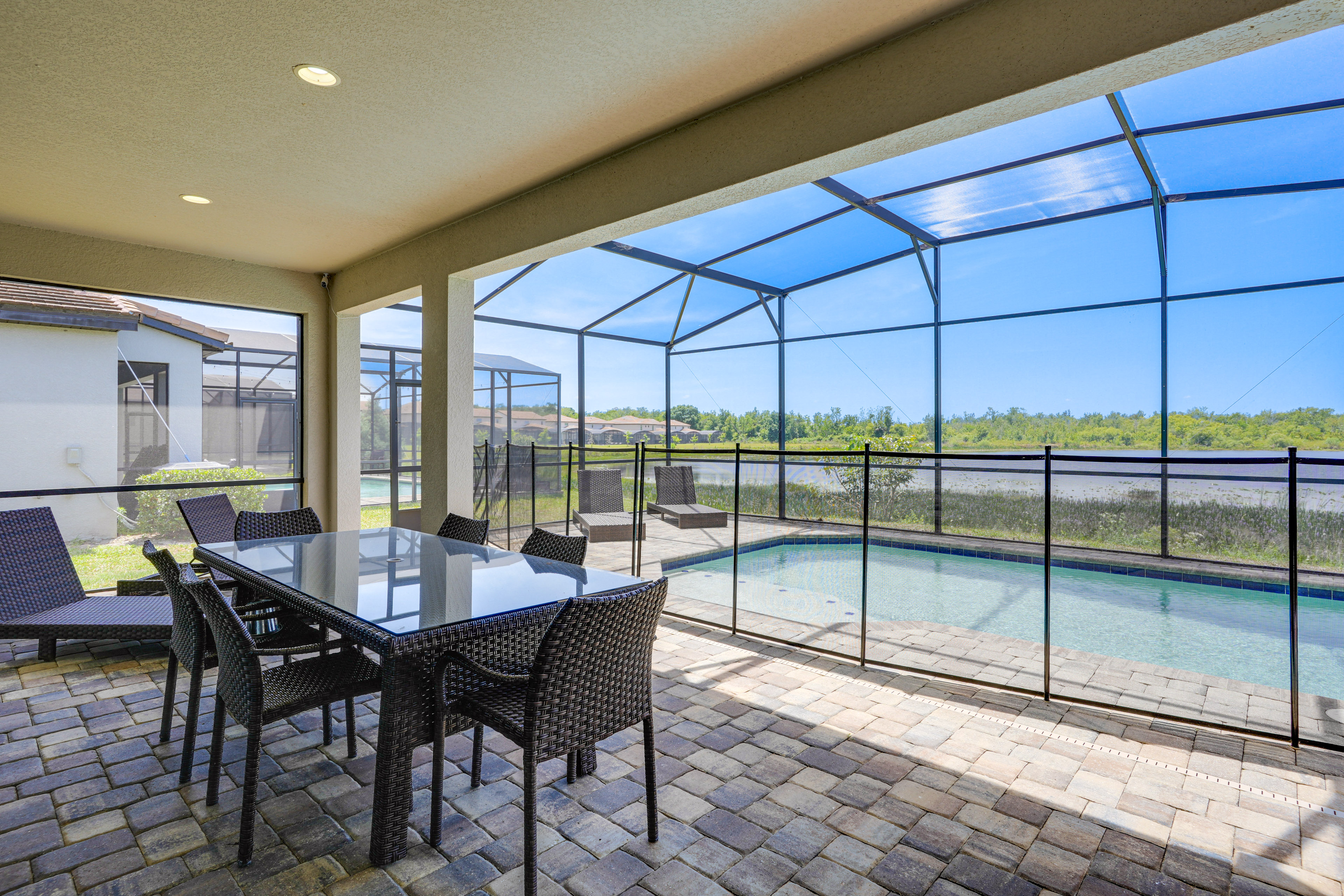 Property Image 1 - Near Disney & Legoland: Spacious Poolside Oasis!