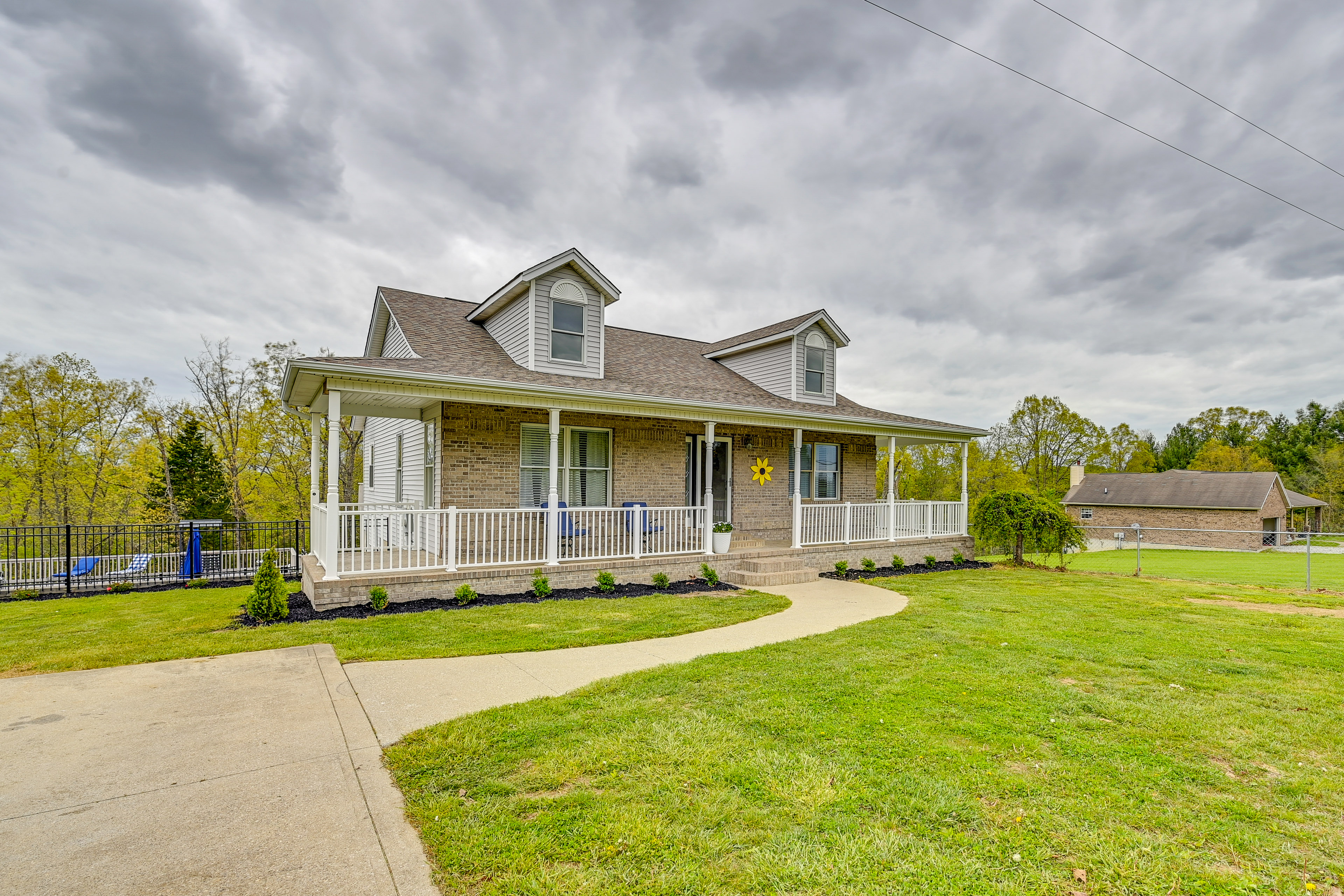 Property Image 1 - Home w/ Private Pool - 15 miles to Ark Encounter!