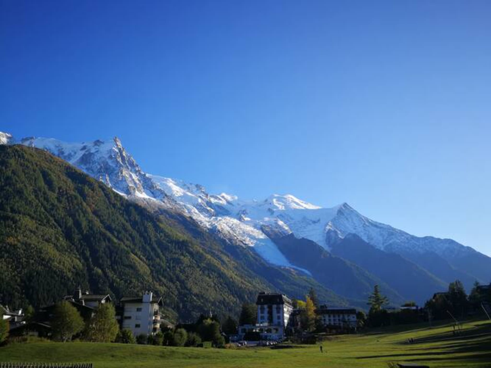 Le Savoy - Terrace view Mont-Blanc