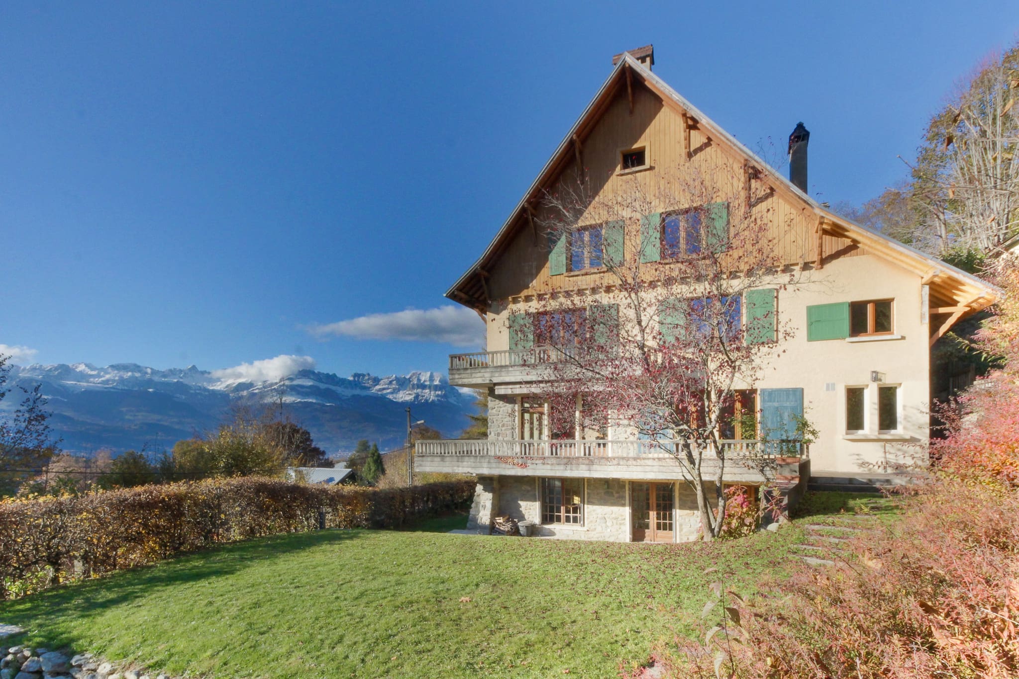 Property Image 2 - Saint Eloi · Chalet Proche du Centre