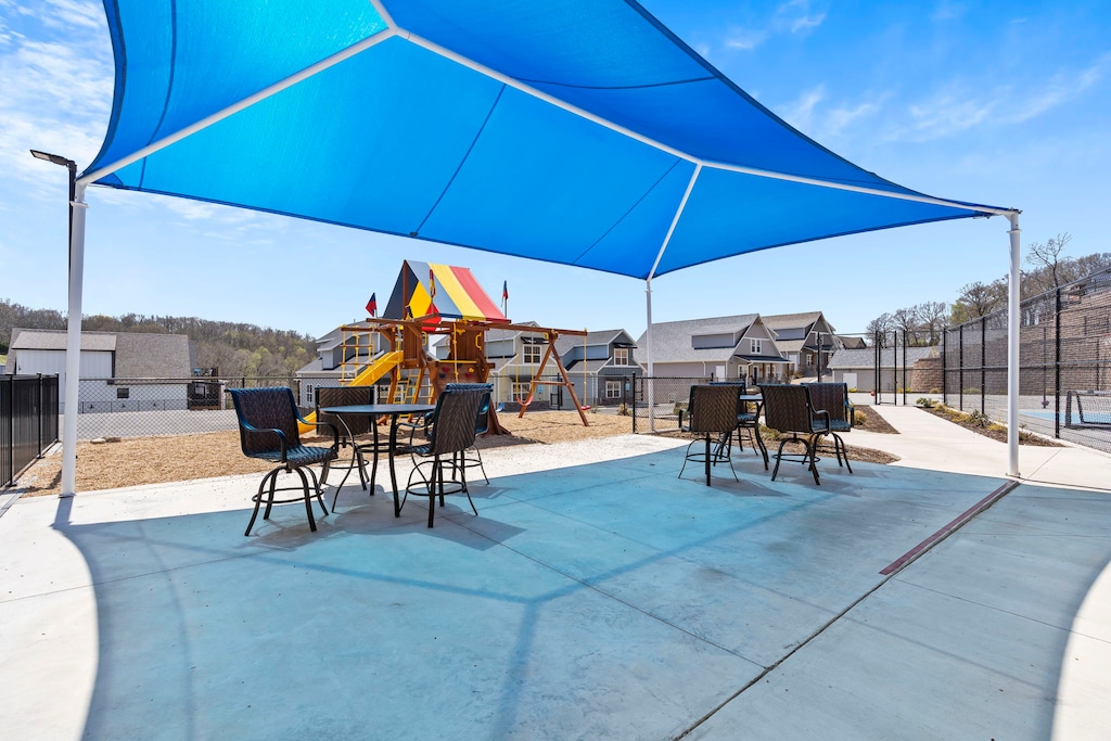 Chateau Mountain - Playground