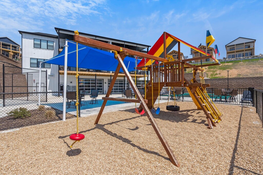 Chateau Mountain - Playground