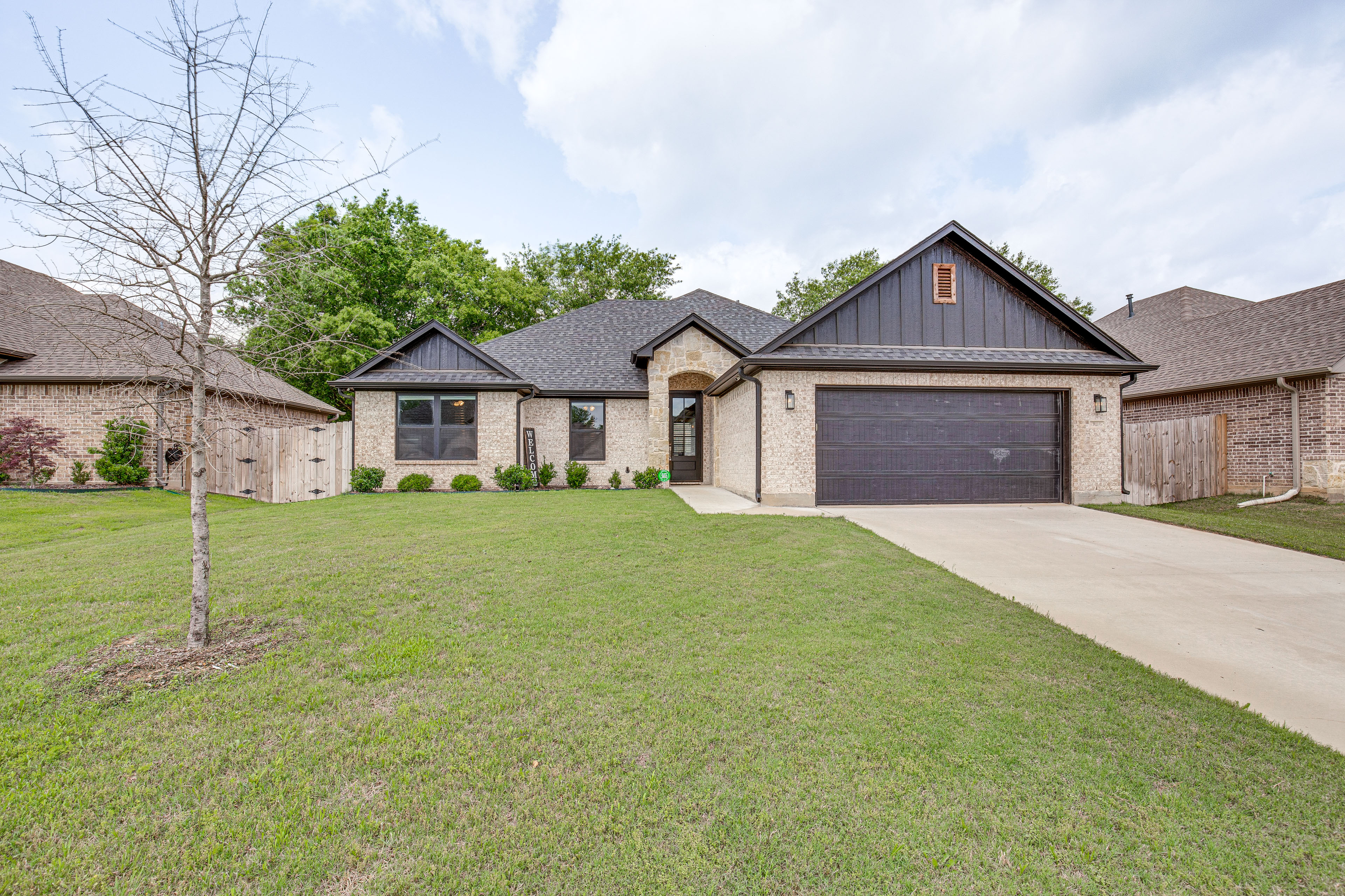 Property Image 1 - Peaceful Flint Home, Close to Lake Palestine!