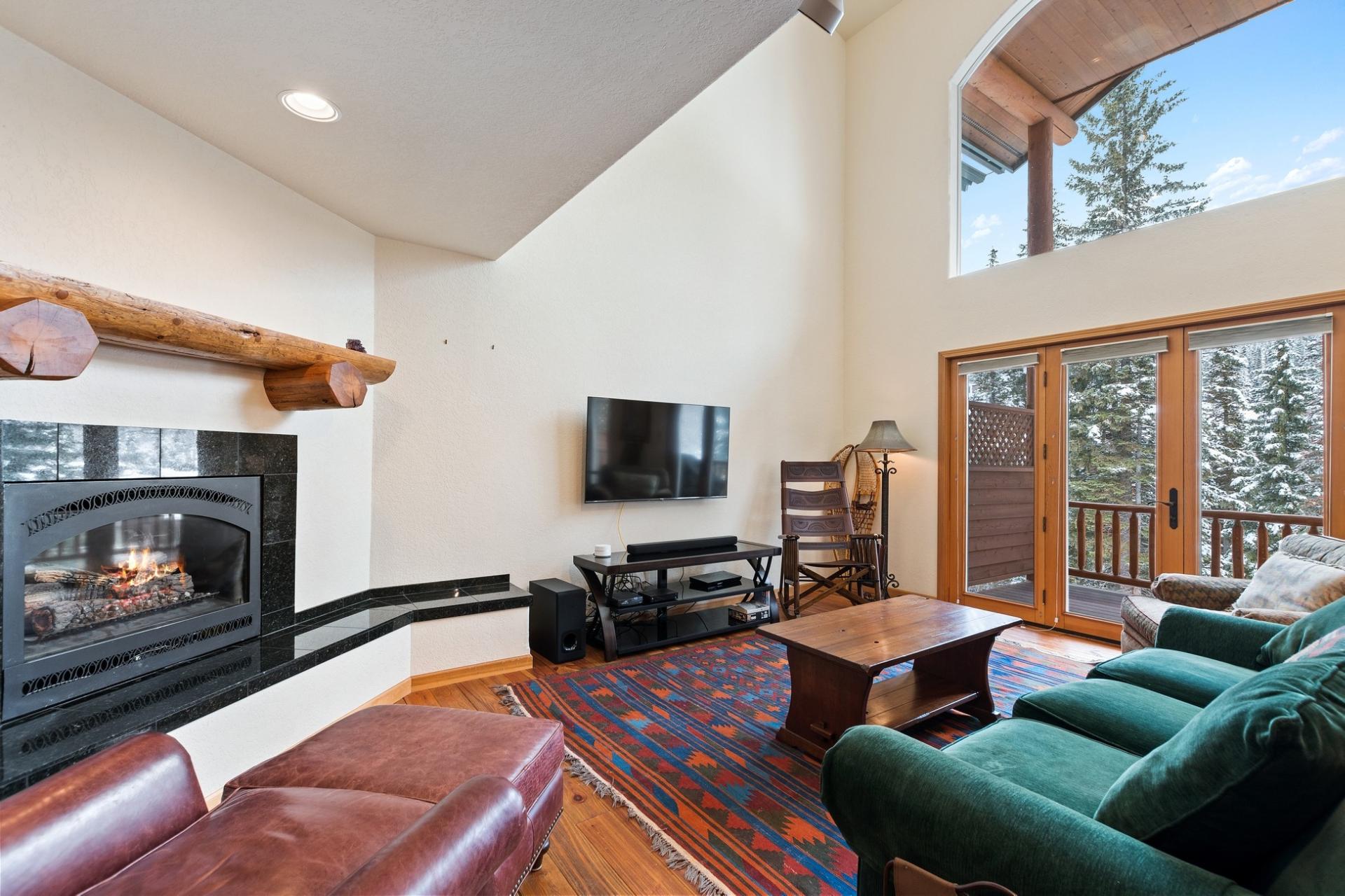 Property Image 2 - Silvertip Ski Haus