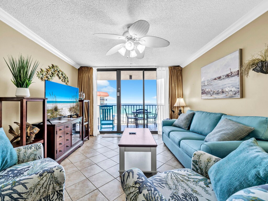 Welcome to Summerhouse 1012C