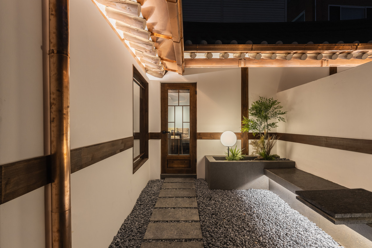 Property Image 1 - Luxury Hanok with private bathtub - SW14