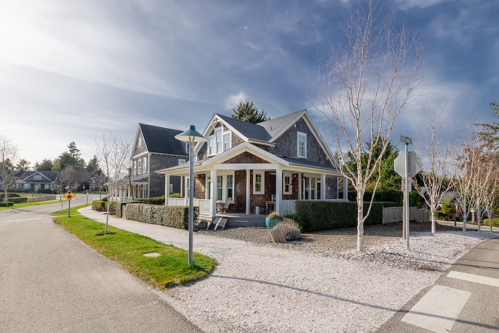 Welcome to A House by the Sea