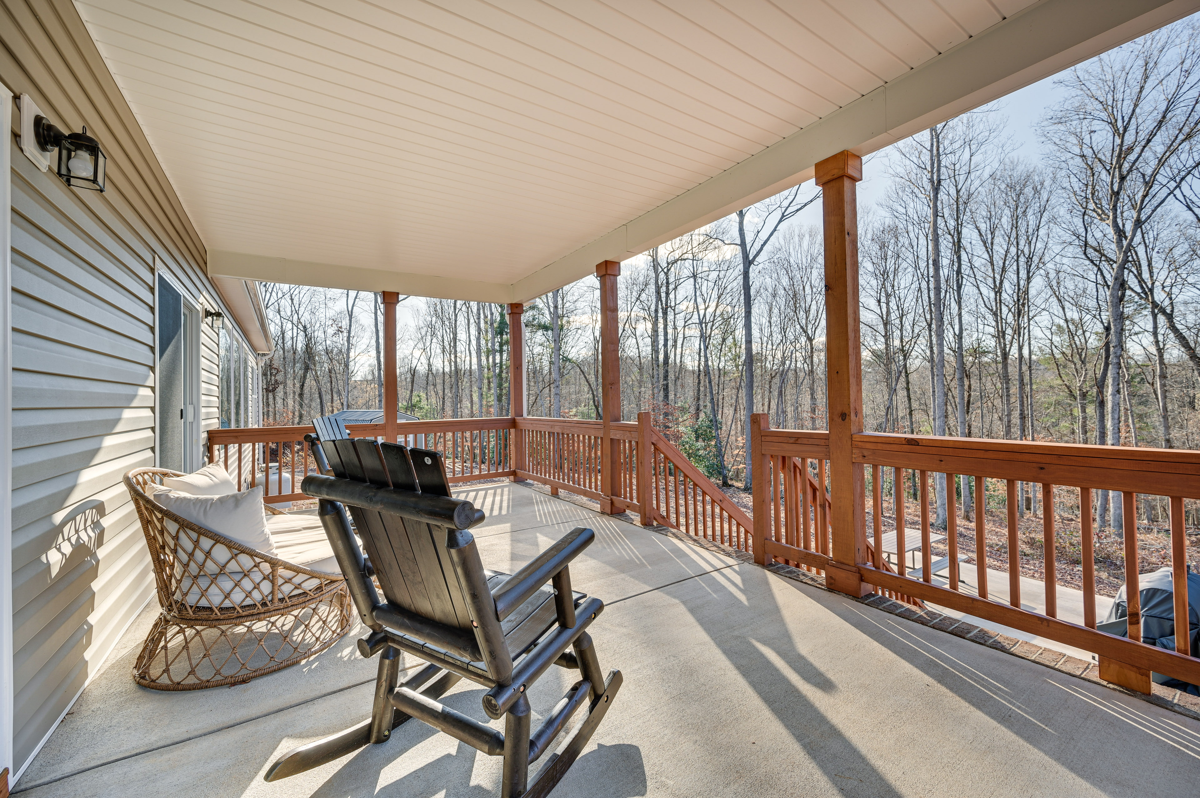 Property Image 2 - Home Gym & Fireplace: Roaring River Retreat