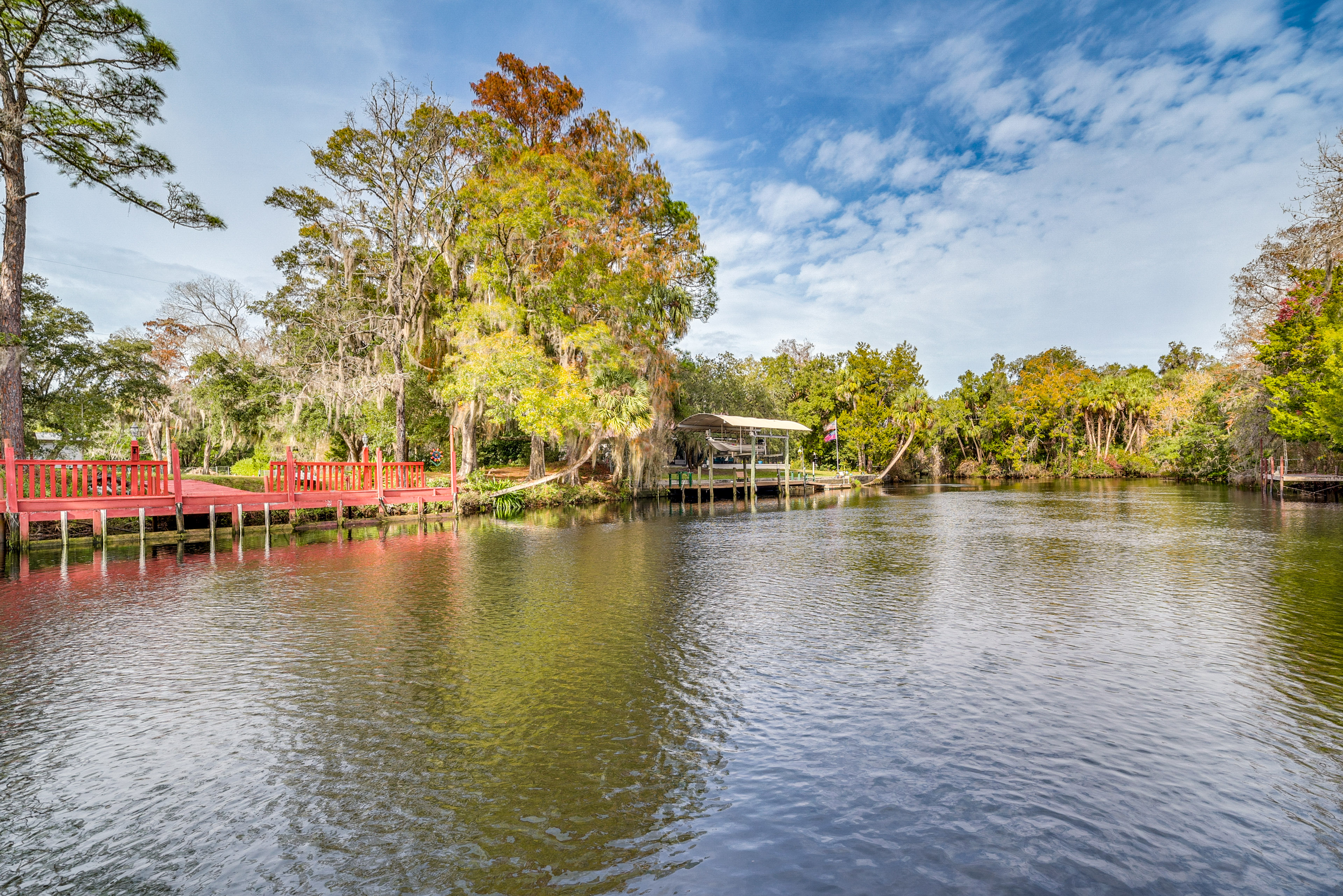 Riverfront Fisher’s Paradise in Florida w/ Dock!