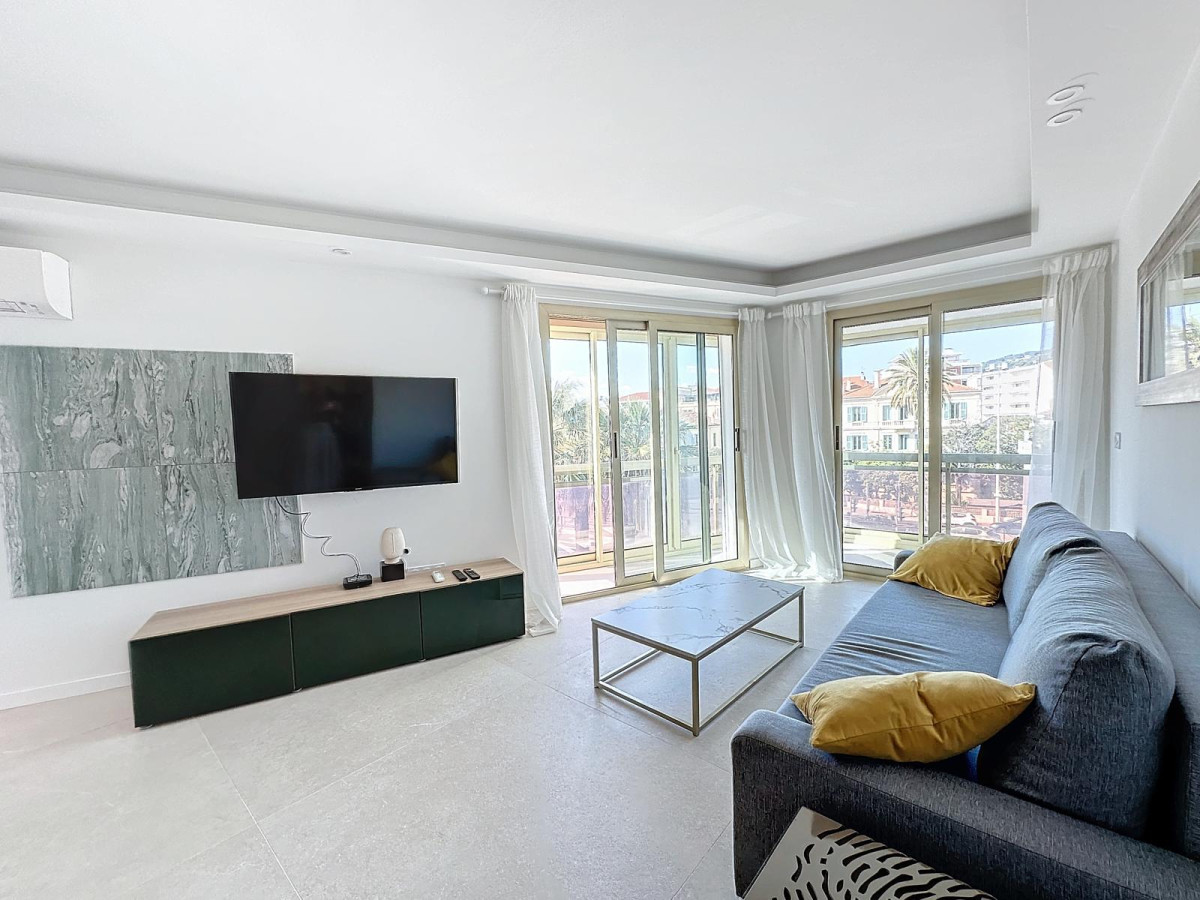 Property Image 1 - Modern 2 Bedroom in the Heart of Cannes