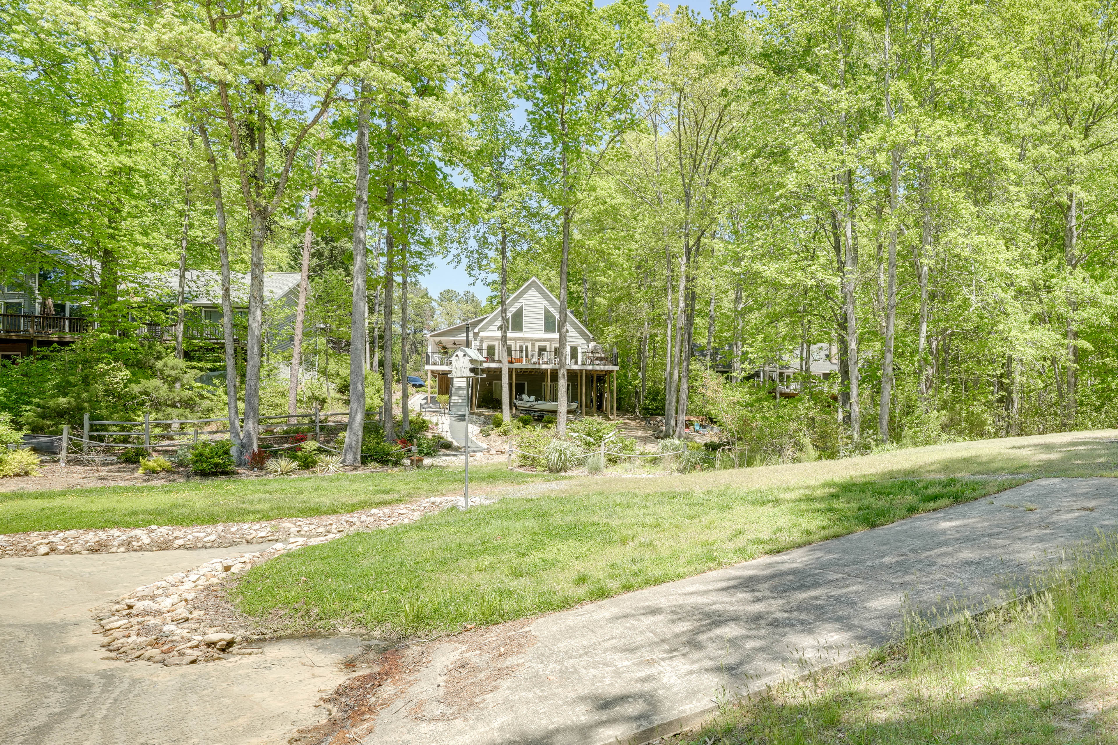 Property Image 1 - Pet-Friendly Bumpass Retreat, 2 Mi to Lake Access!