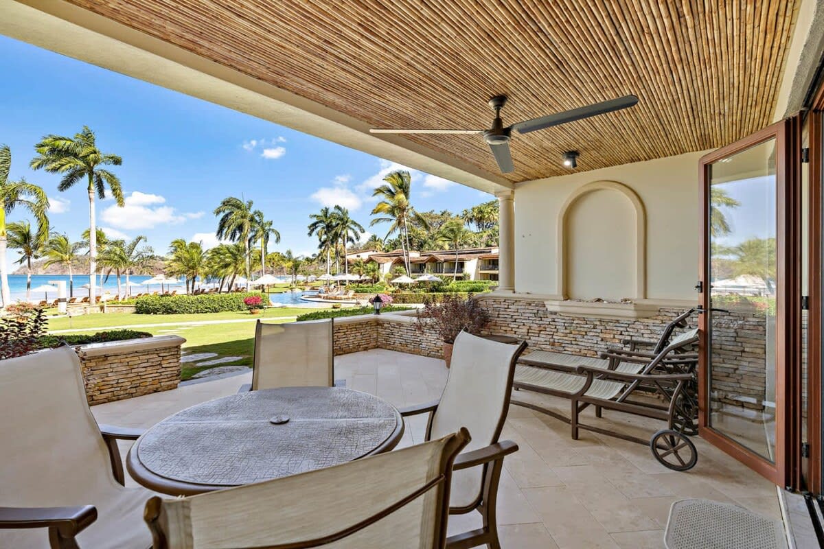 Exterior Dining Area