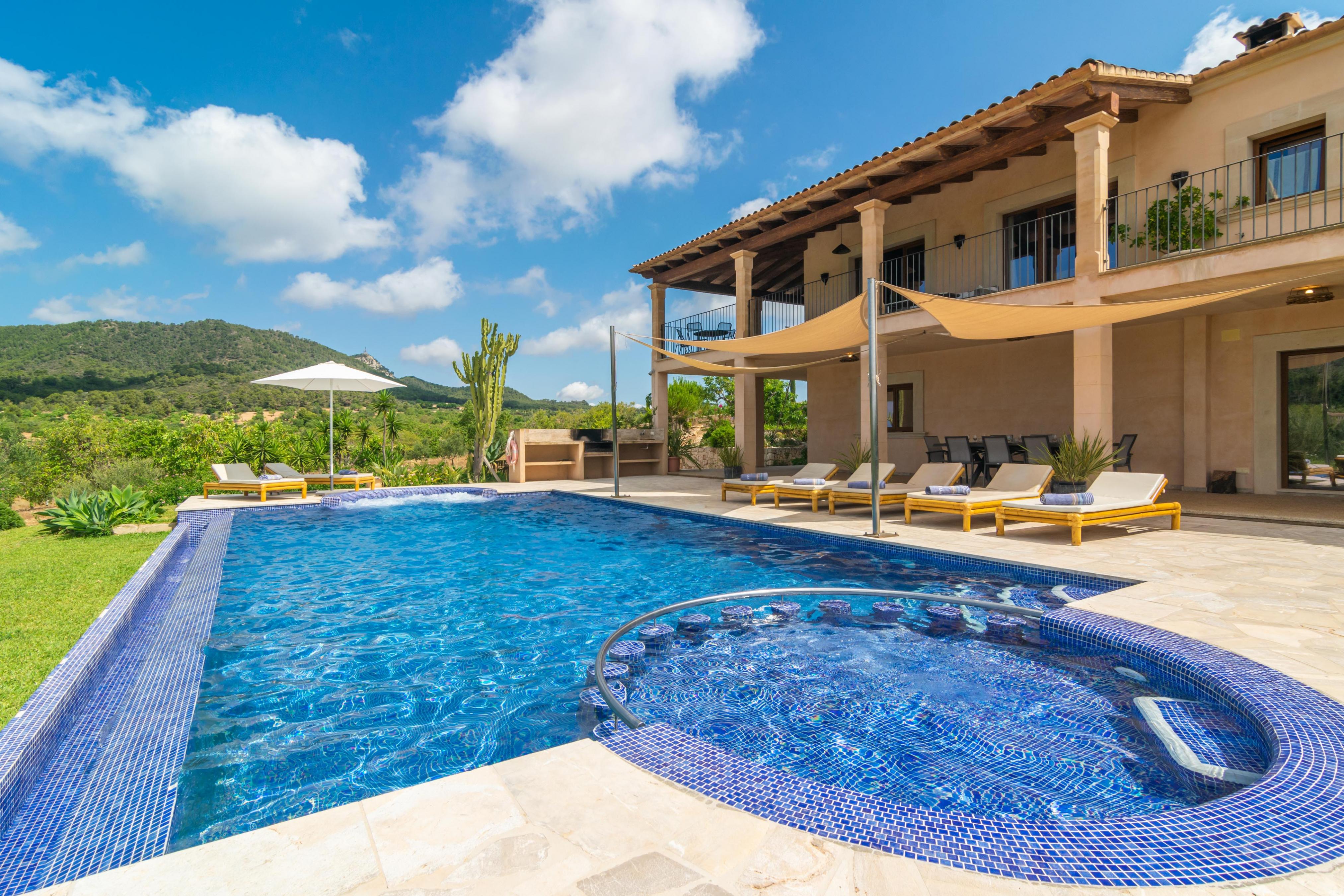 Property Image 1 - S’ALBARCOQUER - Stunning villa with private swimming pool and free WiFi