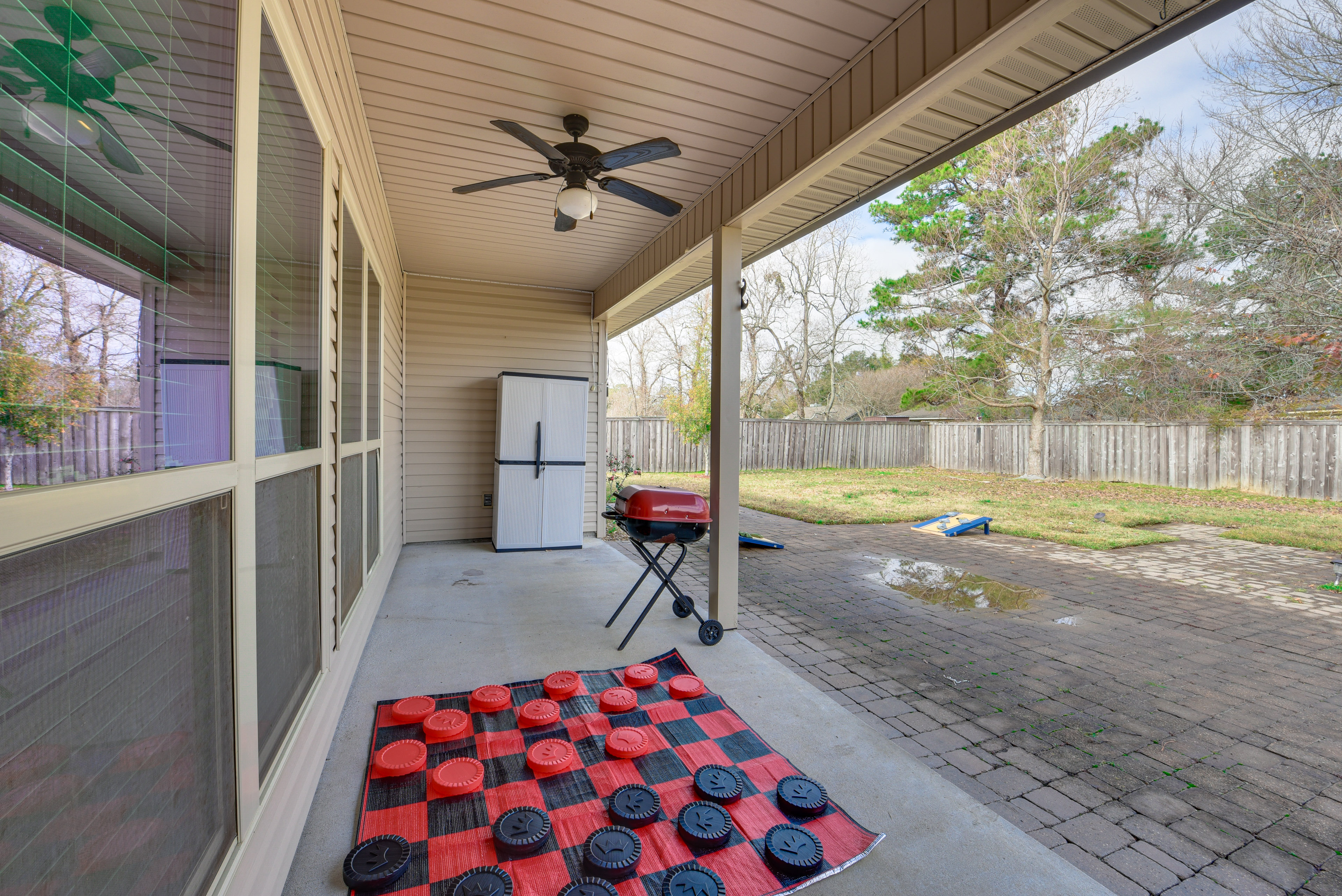 Property Image 2 - Spacious Zachary Home: 12 Mi to Baton Rouge!