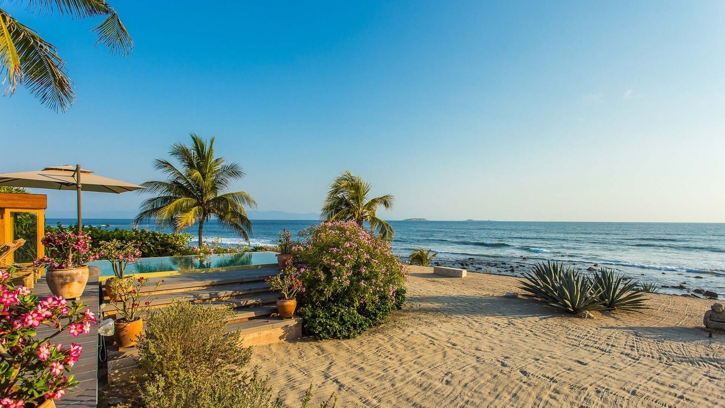 Property Image 2 - Oceanfront Villa on Punta Mita’s Bahia surf break