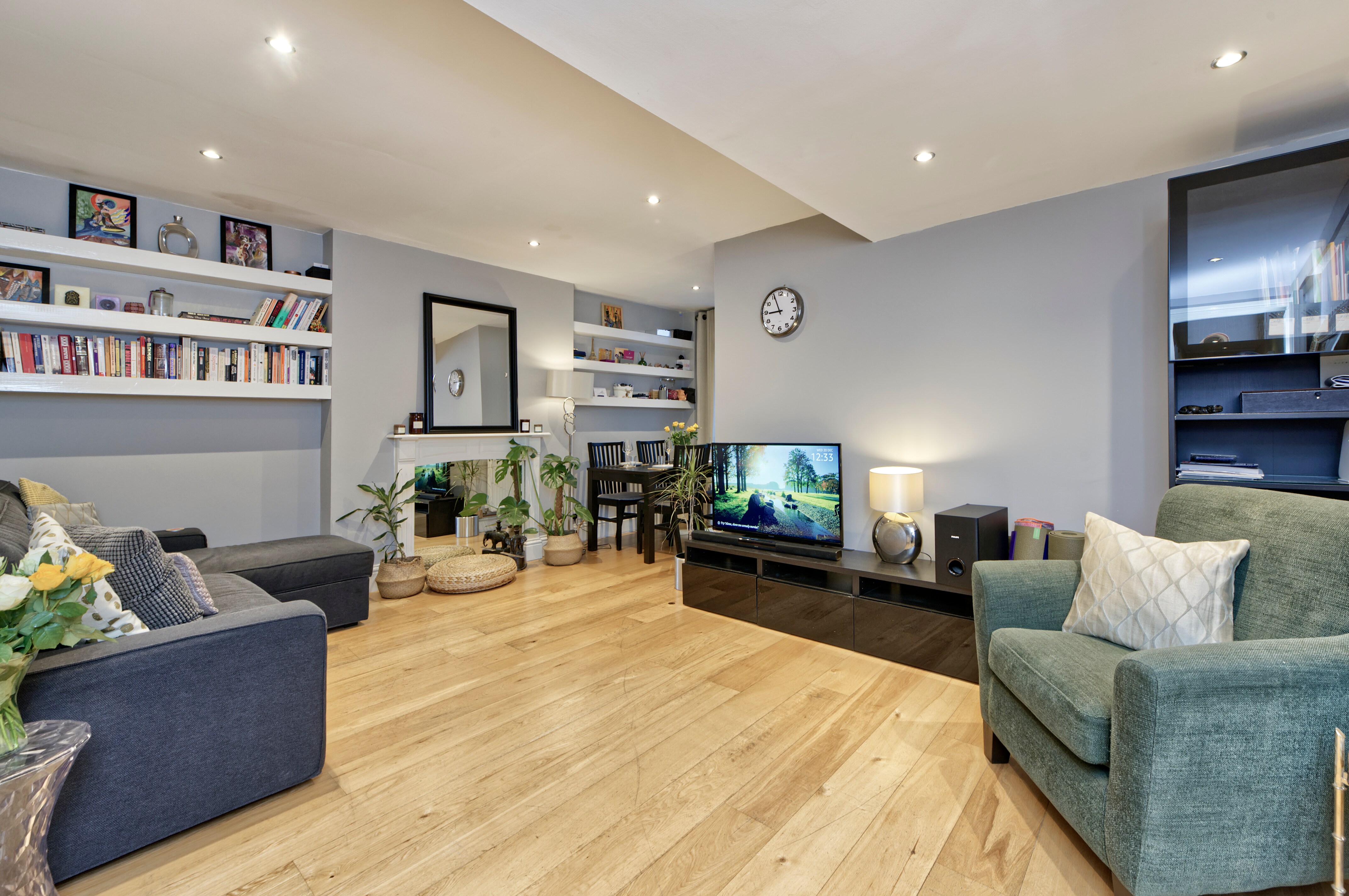 Property Image 1 - Spacious Pimlico Apartment