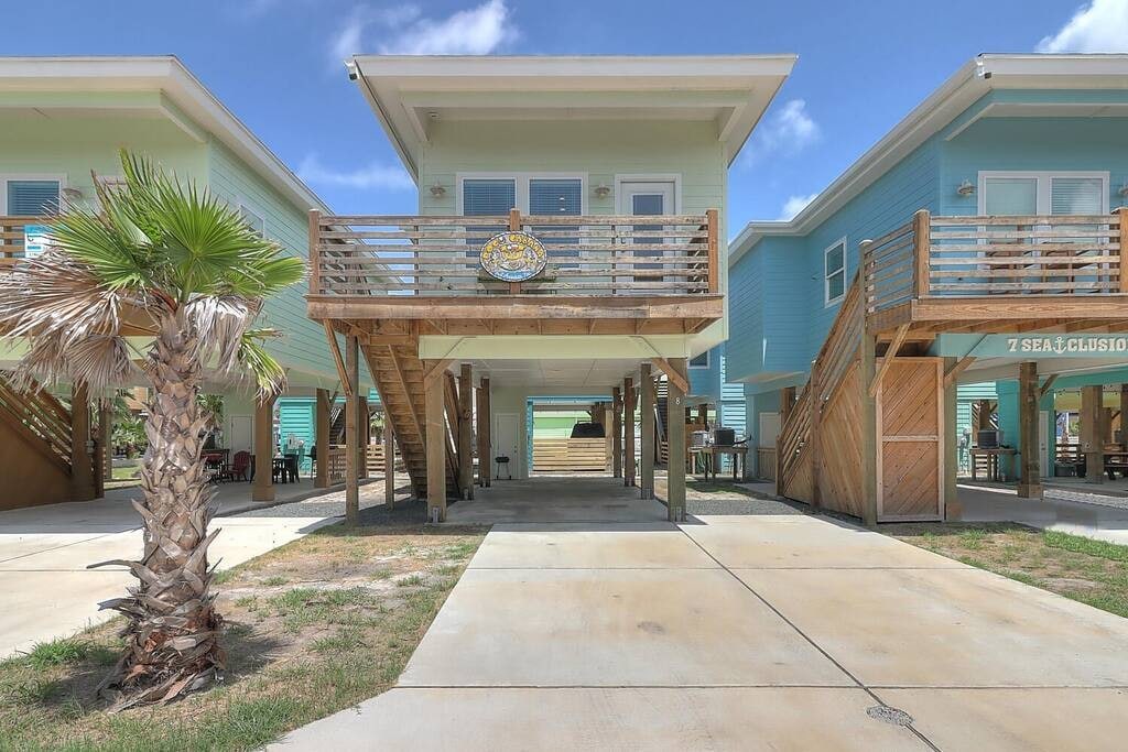 Welcome to Poco Cabana!