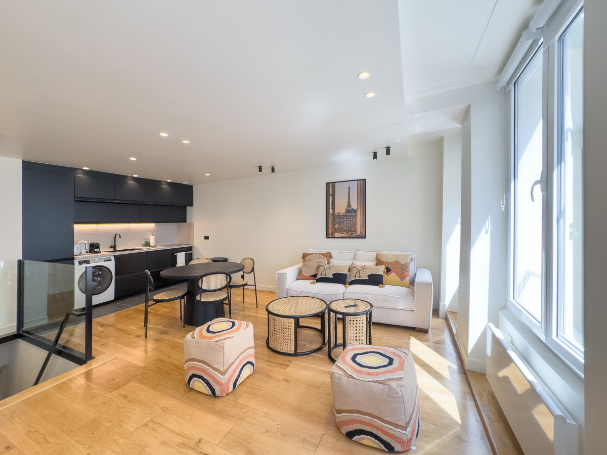 Property Image 1 - Trendy, sophisticated and modern in Montorgueil, Paris