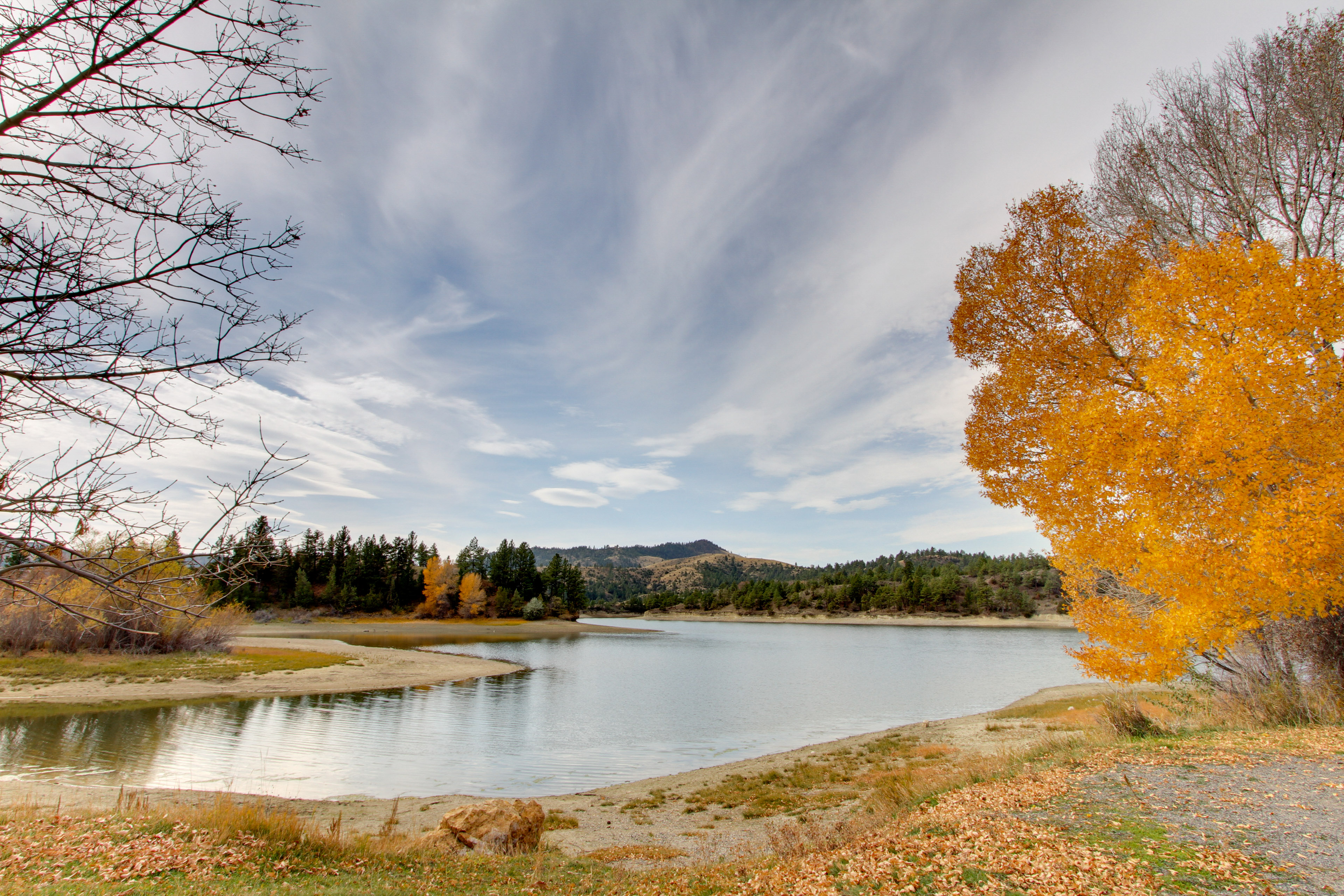 Property Image 2 - Spacious Canyon Ferry Lake House with Bar & Views!