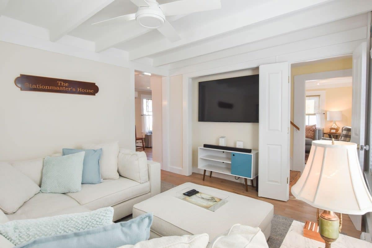 Living area with Flatscreen TV
