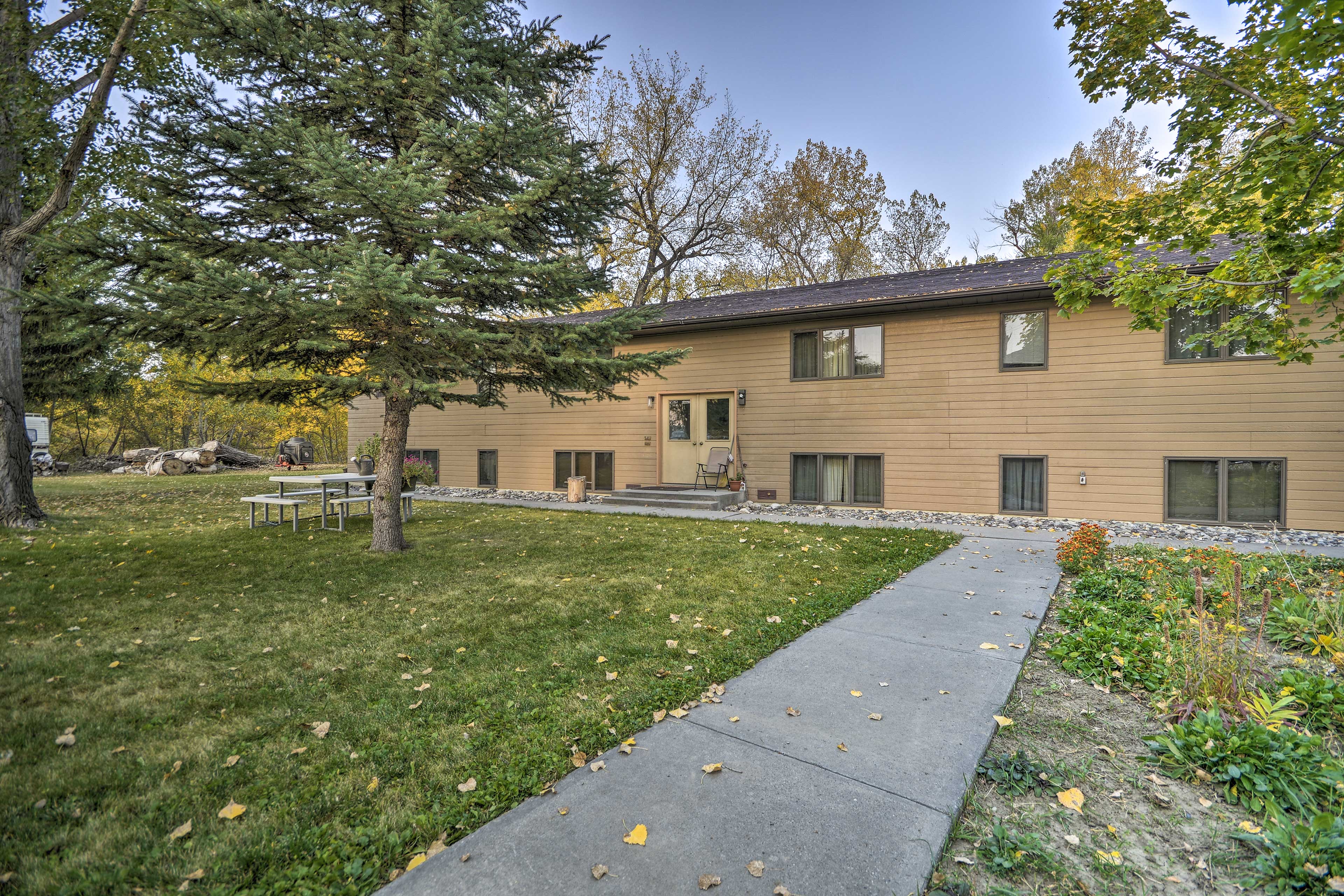 Property Image 2 - Charming Columbus Apt Along Yellowstone River