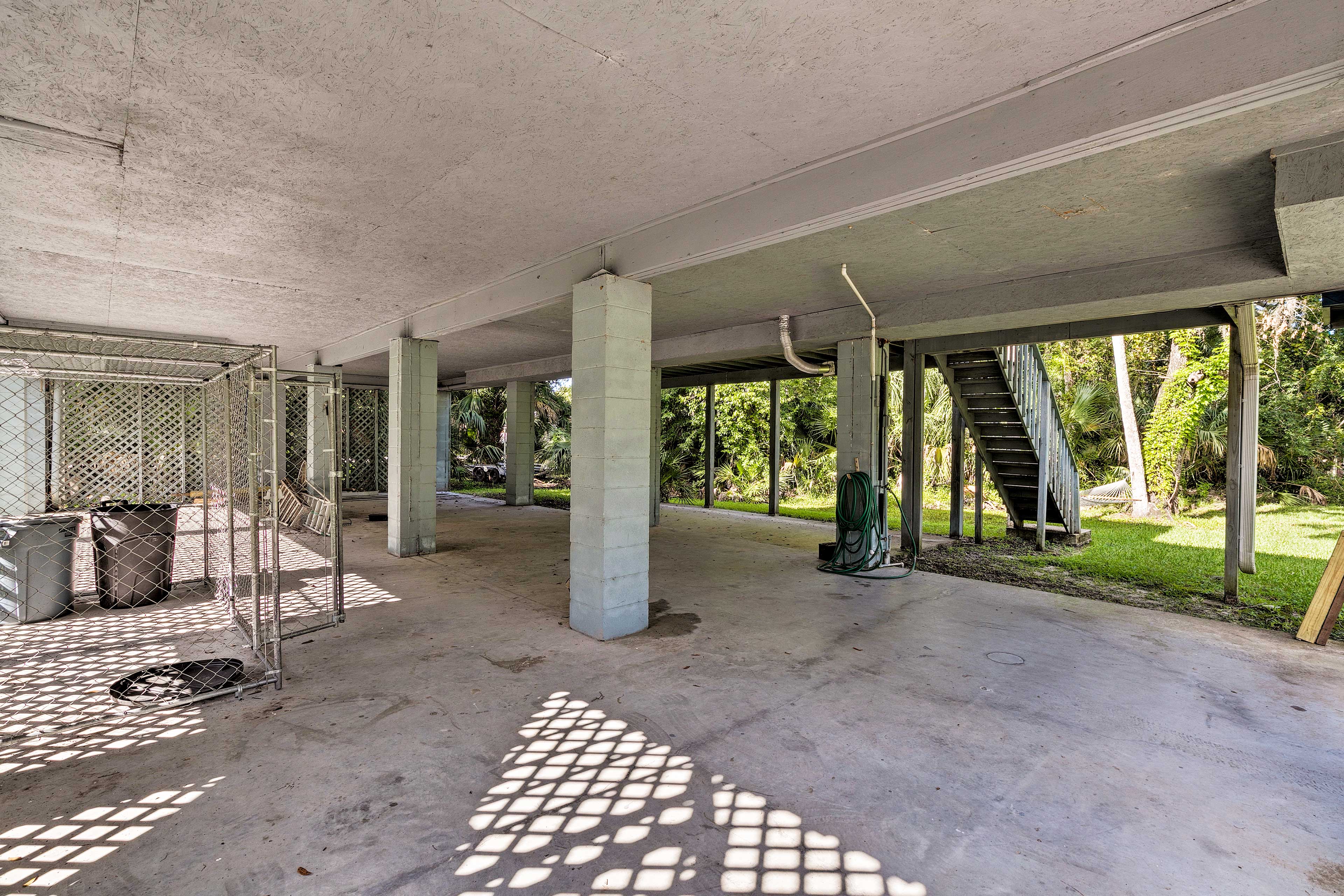 1 Mi to Boat Launch: Crystal River Home w/ Dock