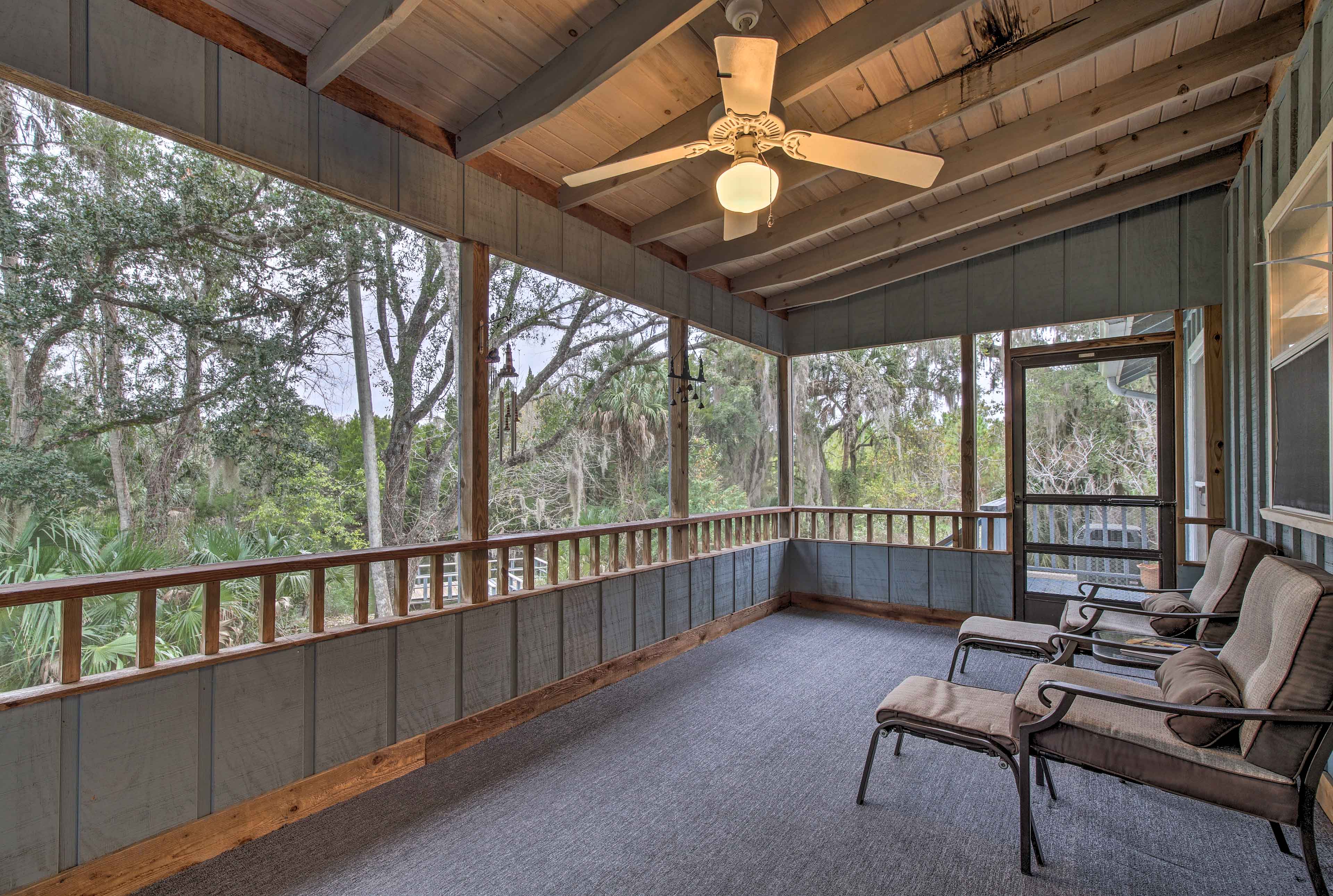 Property Image 2 - Crystal River Home w/ Dock, 1 Mile to Boat Launch