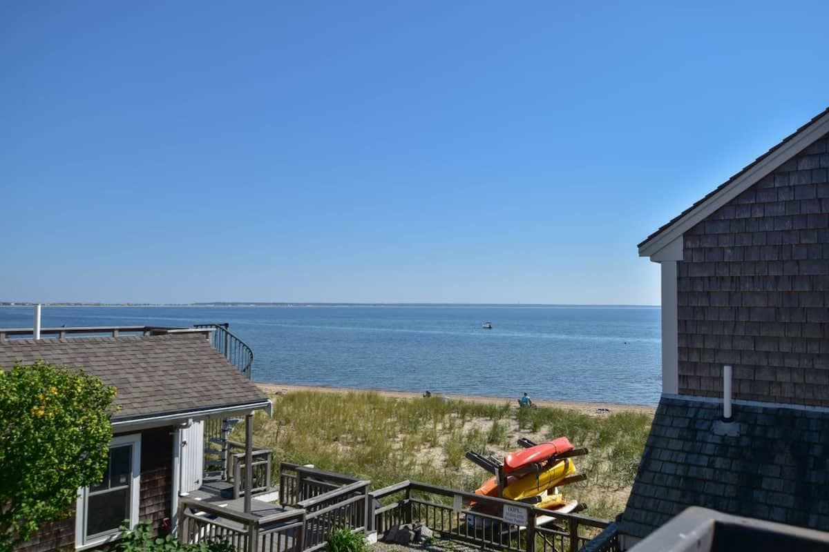 Property Image 2 - Gorgeous water views in the center of town!