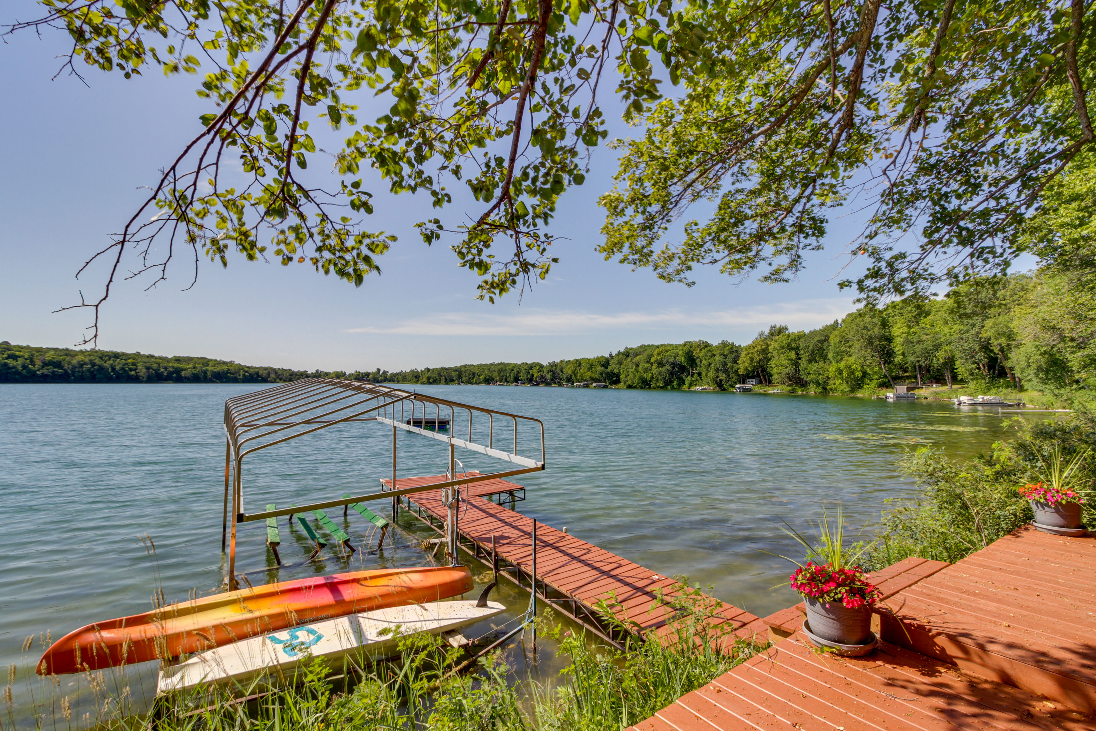 Property Image 2 - Cozy Frazee Lake Home w/ Hot Tub & Fire Pit!