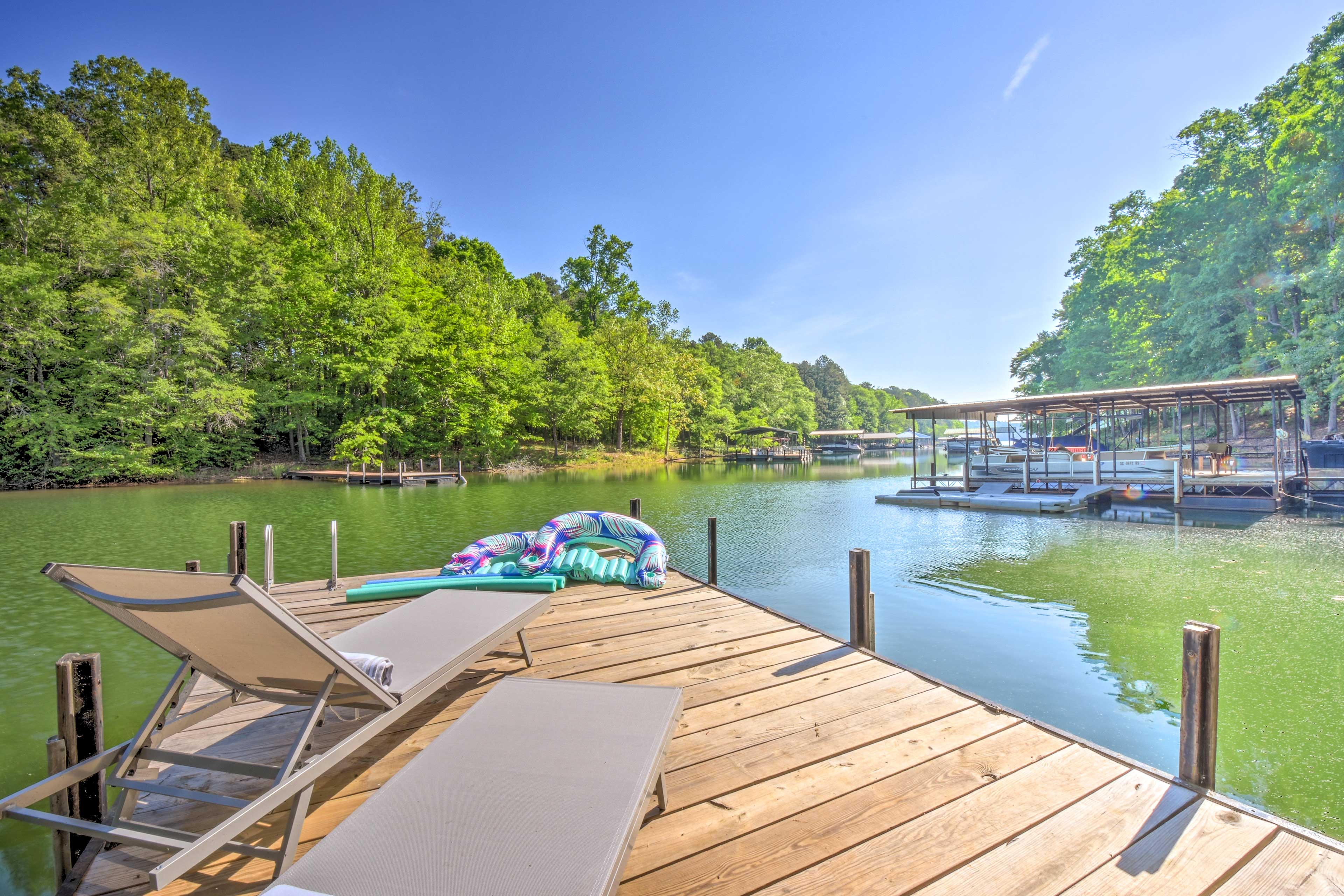 Property Image 1 - Lakefront Townville Gem w/ Boat Dock & Kayaks