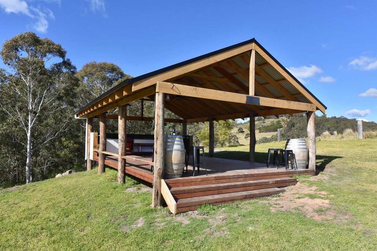 Property Image 2 - Cariad Private Country Hideaway at Mount View - stunning 360d viewss