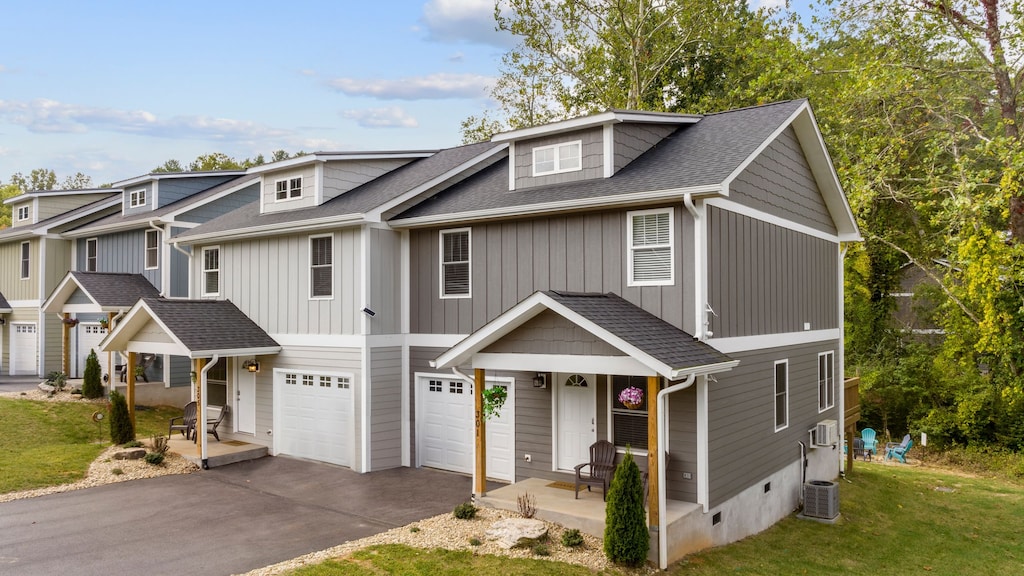 Welcome to Dogwood & Sweetgum — two beautiful homes outside Asheville!