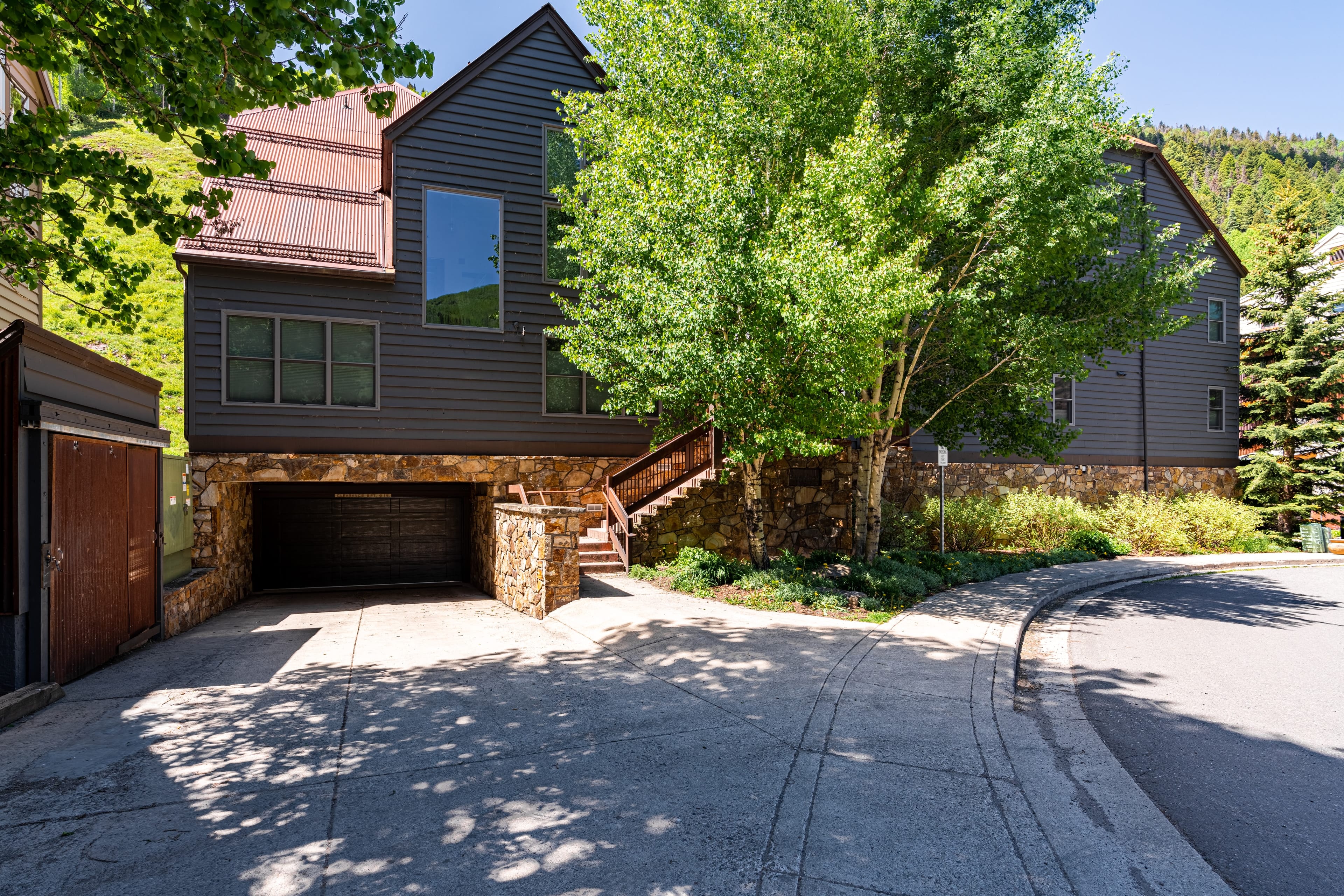 Your Telluride retreat comes with a convenient driveway.