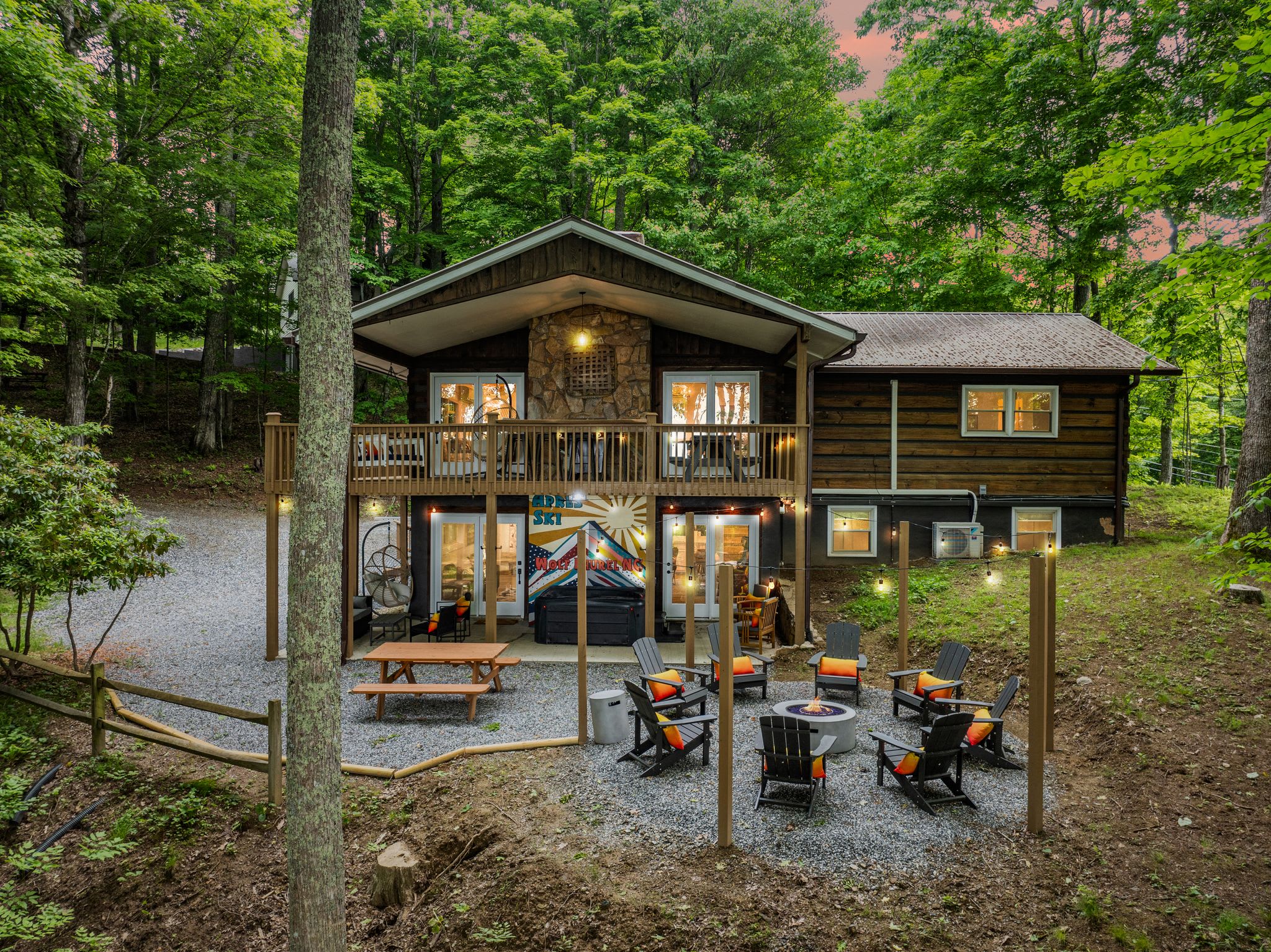 Property Image 1 - Après Ski Lux Cabin~GameRoom~HotTub~FirePit~Views