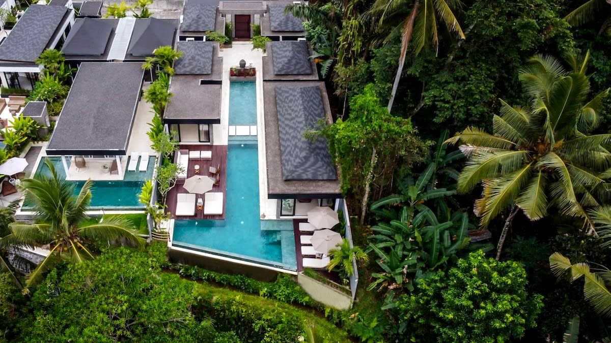 Livia Stylish & Cosy 4BR Villa w/ Infinity Pool - Home Rental in Ubud