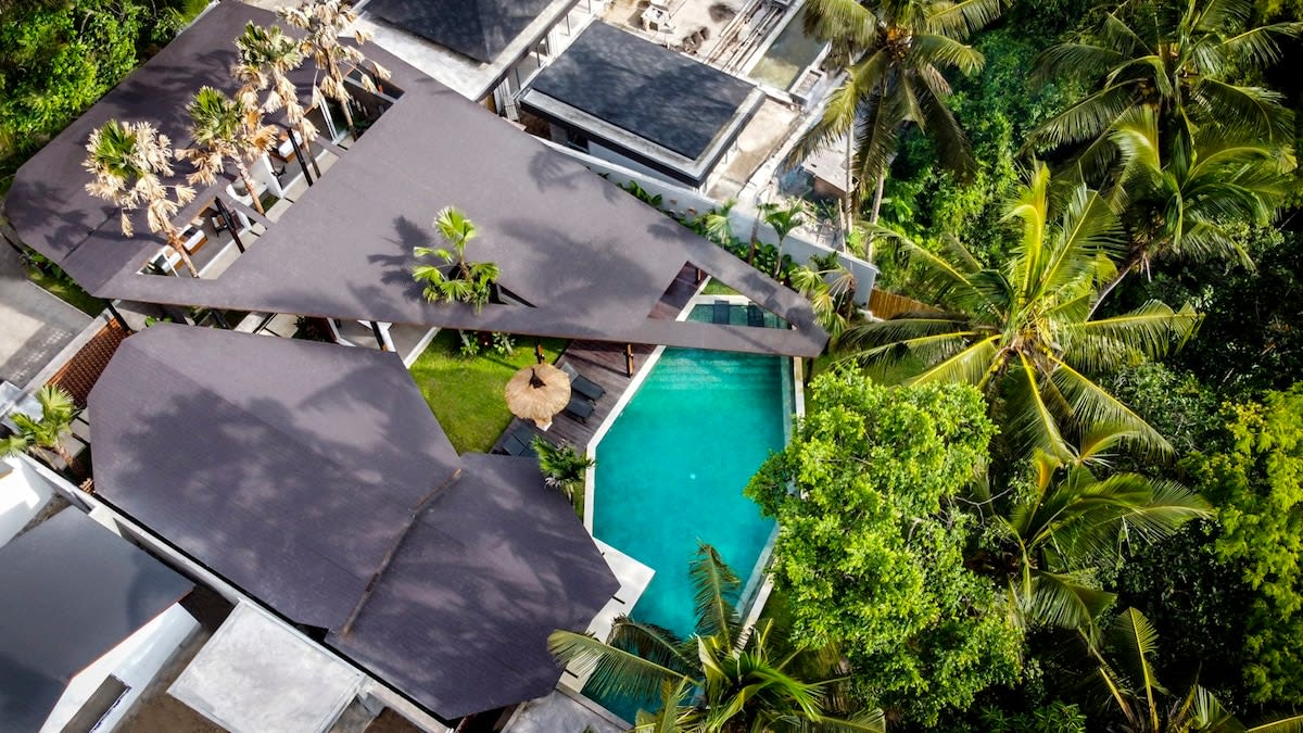 Property Image 1 - Crazy Roof 5BR Ubud Valley Infinity Pool