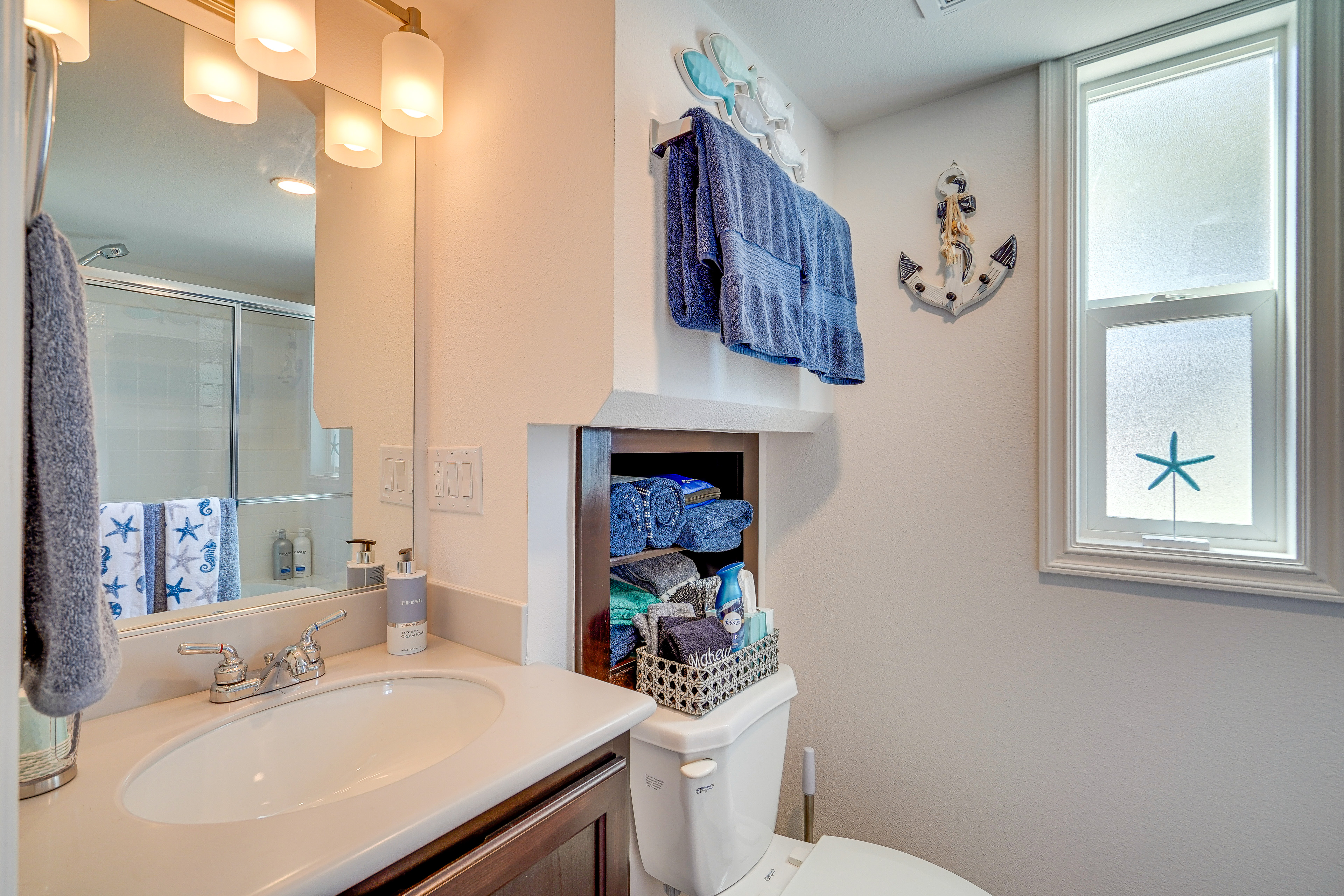 Riverfront Isleton Cottage < 1 Mi to Rio Vista!