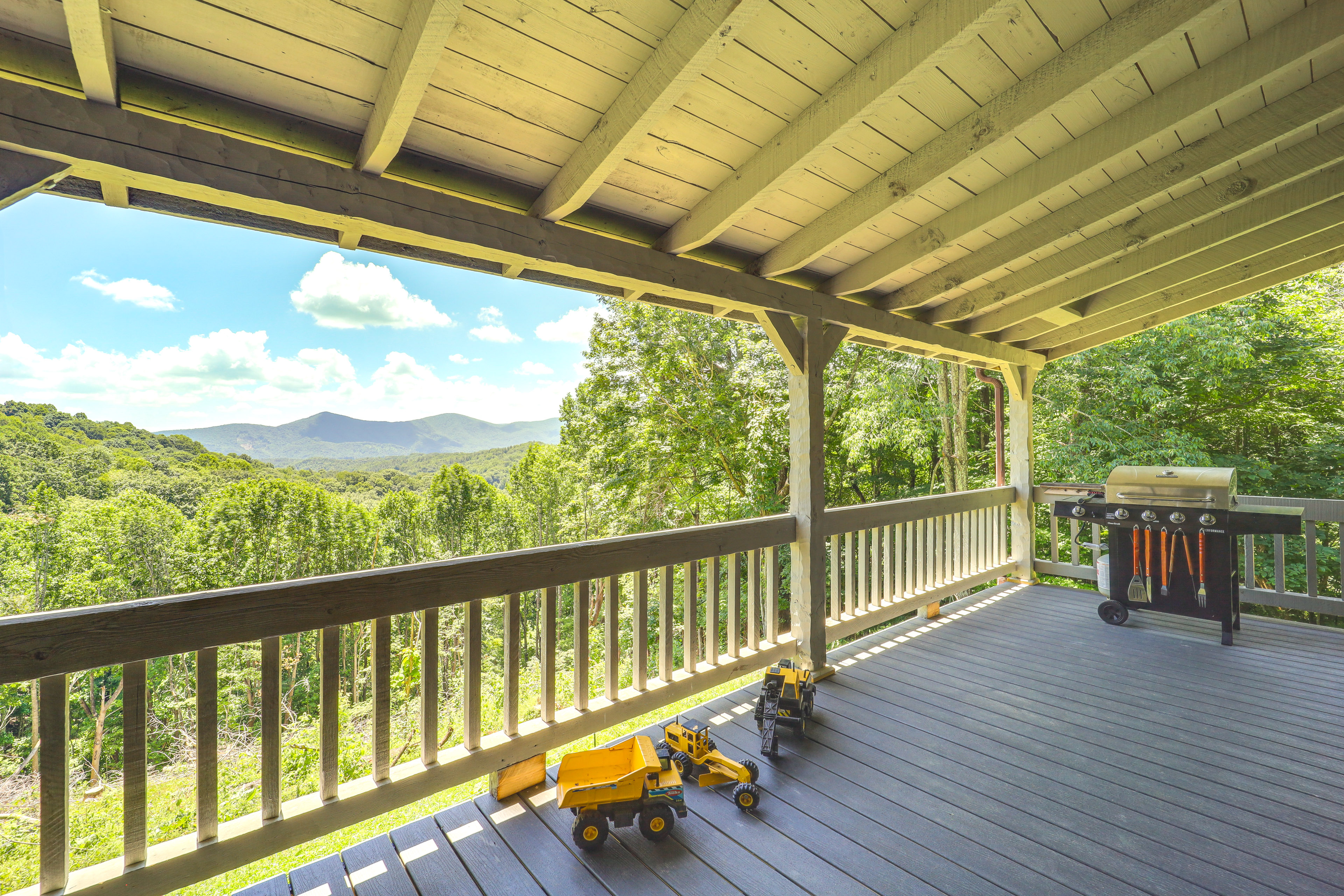 Property Image 1 - Ashe County Log Cabin: Mountain-View Deck, Sauna