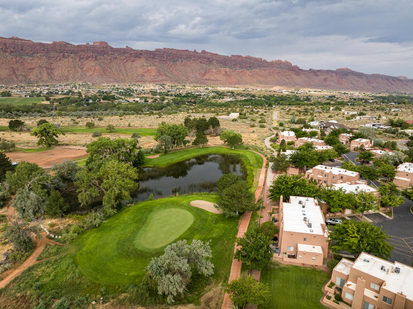 Amazing location right on the Moab Golf Course with great views on the Moab Rim!