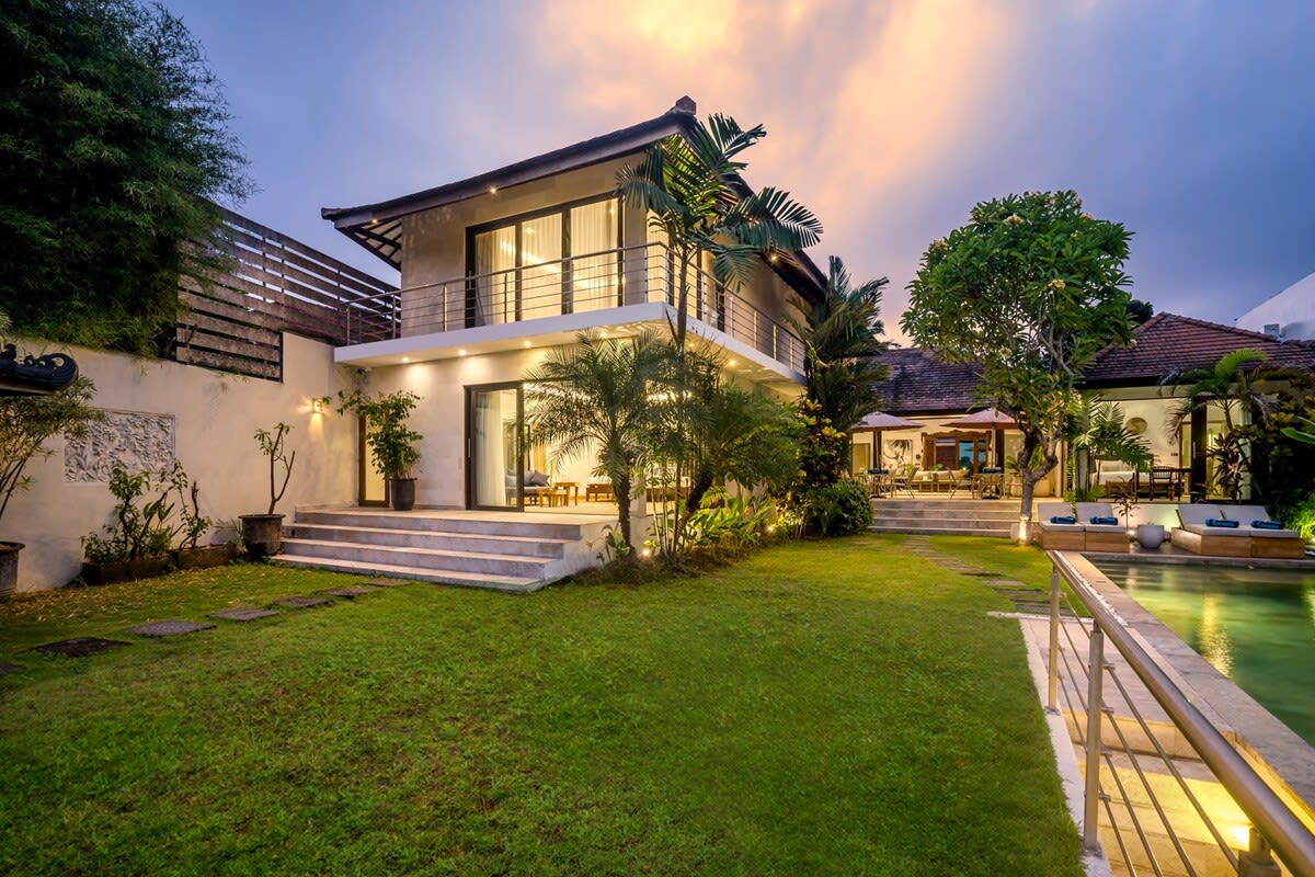 Property Image 1 - Isolotto 6BR Villa in the heart of Canggu