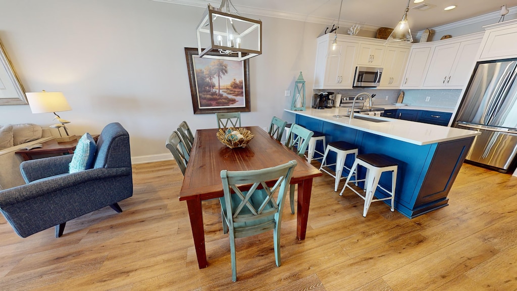 203-Ocean-Pointe-Villas-Dining Room