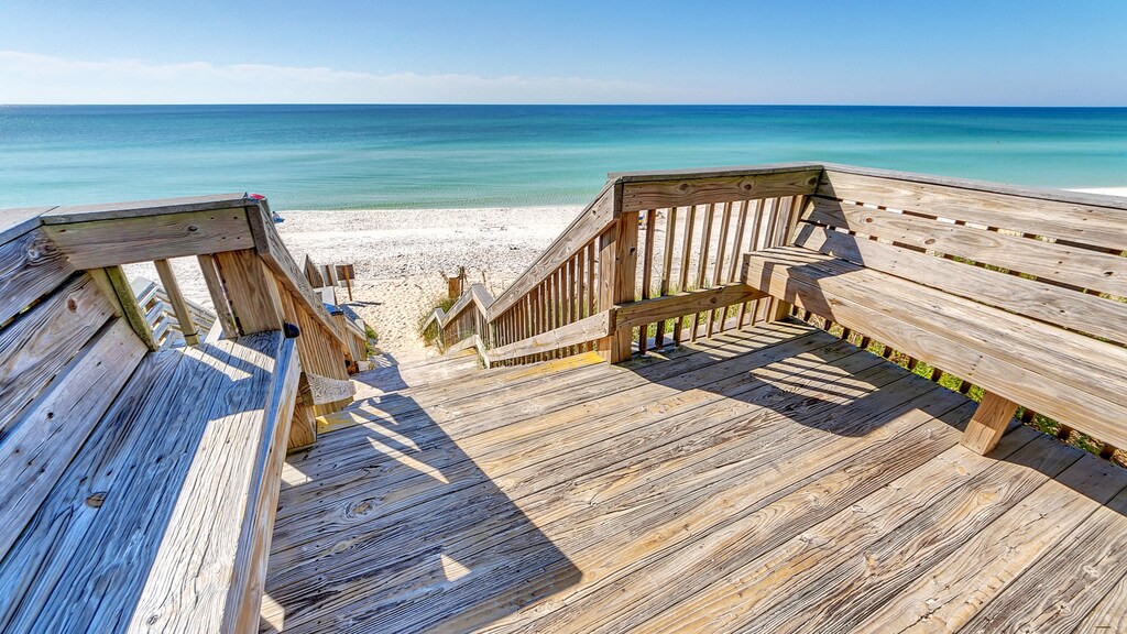 Beachside Condos Grounds and Amenities