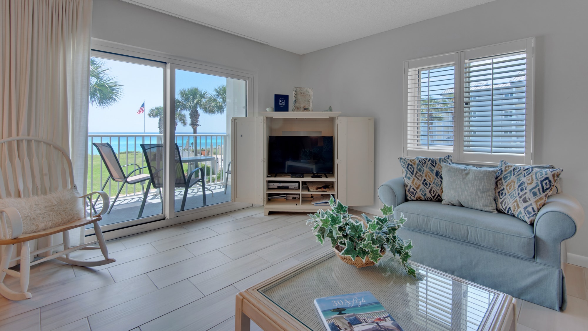 Sand Cliffs 214 Living Area