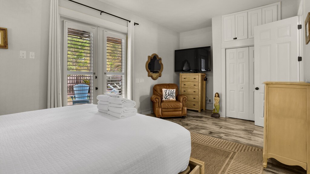 Lazy Days - 1st Floor King Bedroom