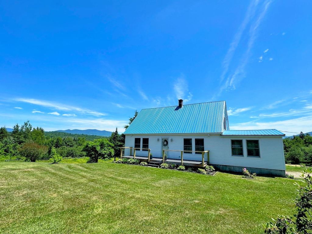 Cozy home in Whitefield, NH with mountain views and tons of open space!