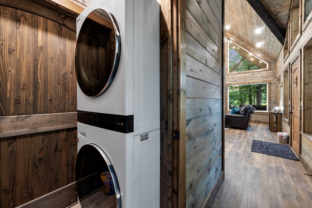 Full size washer/dryer downstairs