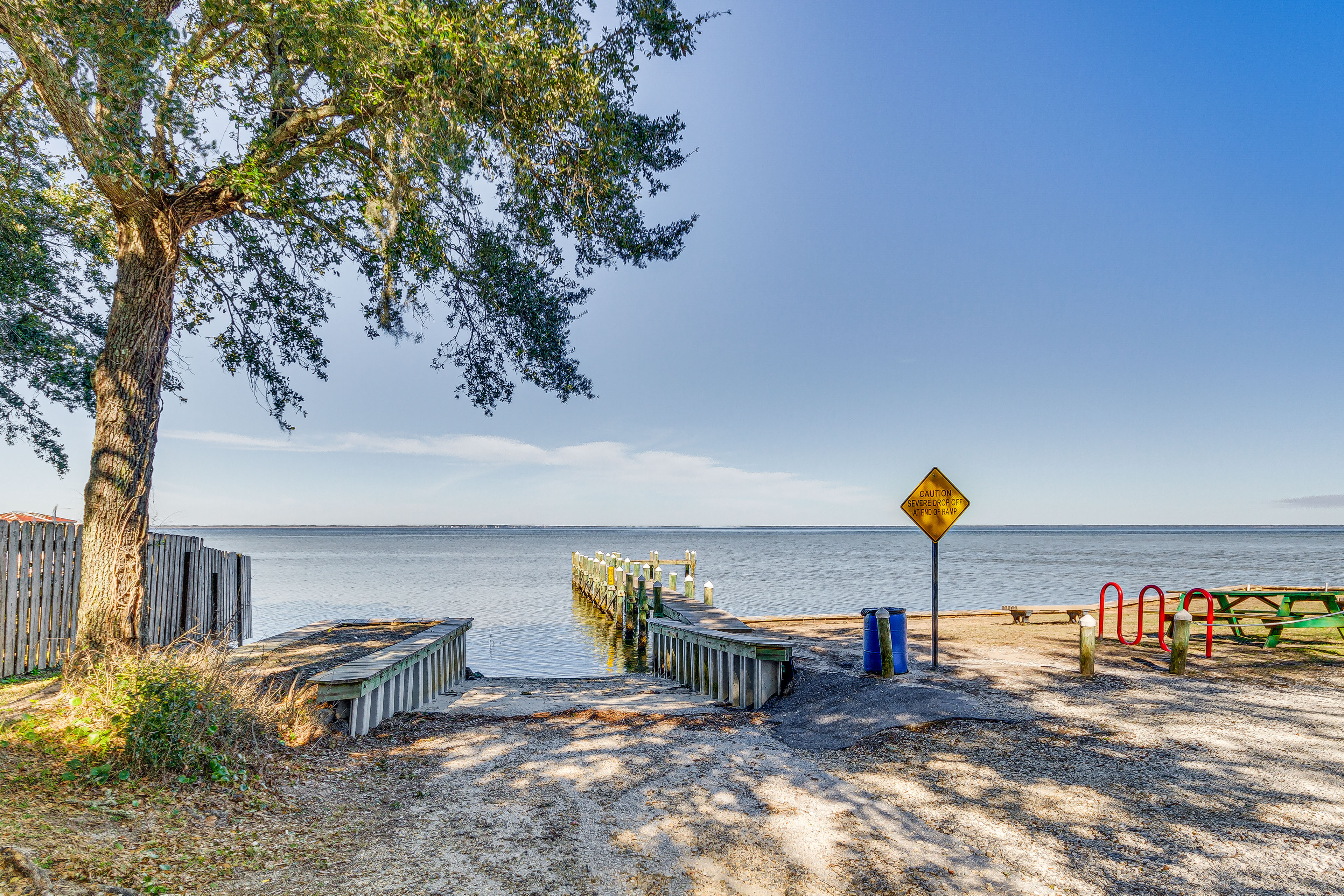 Property Image 2 - Gulf Breeze Home w/ Deck: Walk to Public Boat Ramp