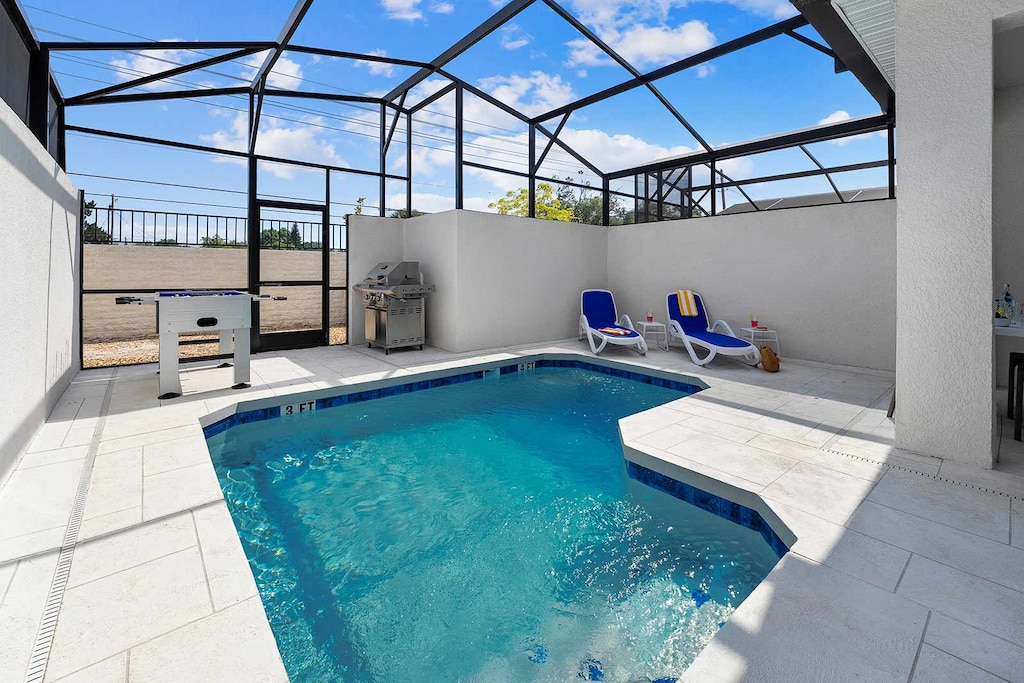 Private Pool & Patio