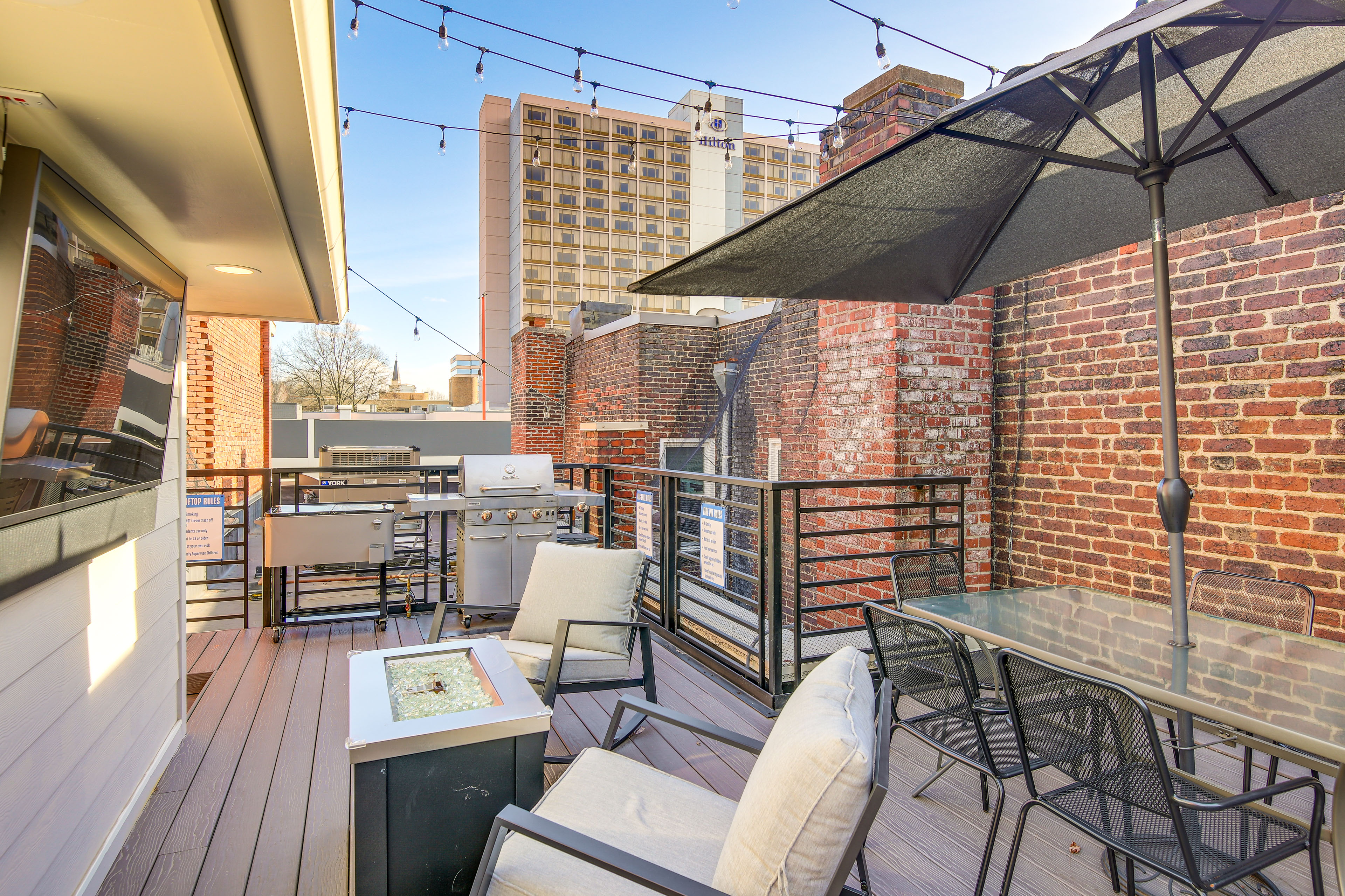 Property Image 1 - Stylish Dtwn Knoxville Condo w/ Rooftop Deck!